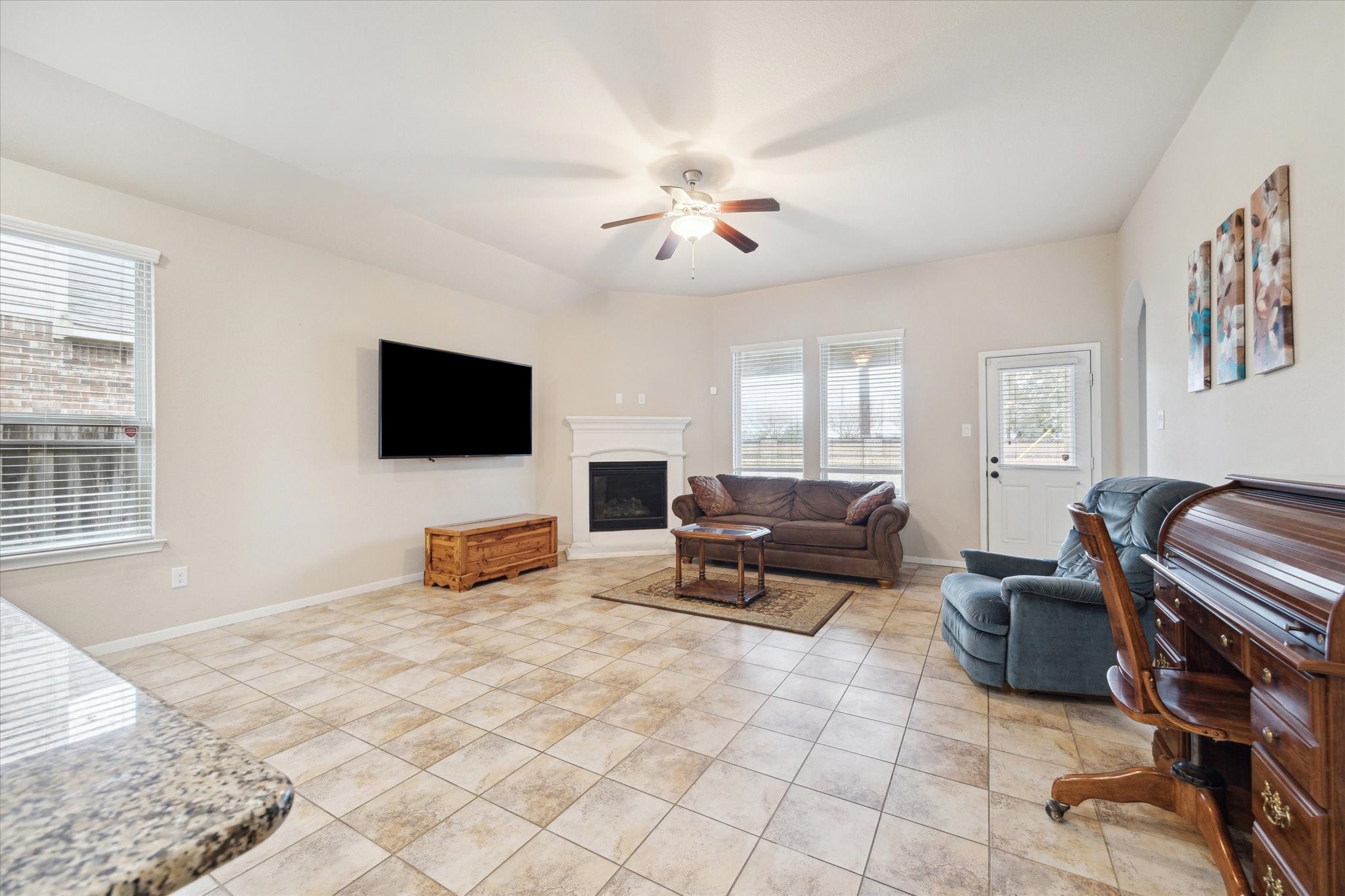3707 Daintree Park Drive Property Photo 6