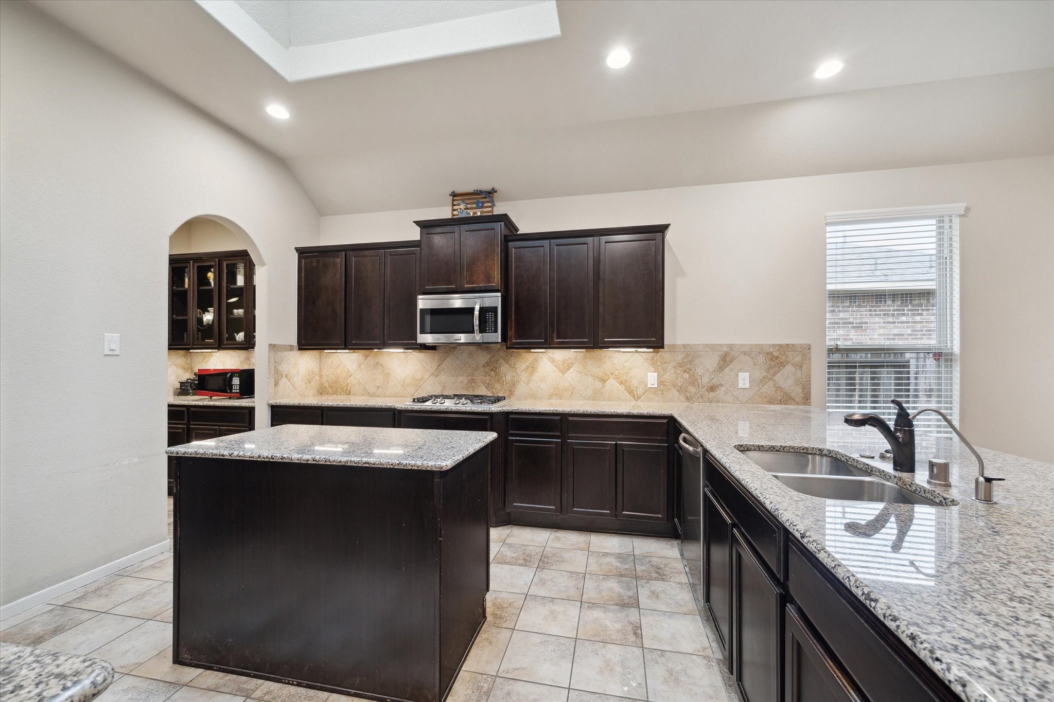 3707 Daintree Park Drive Property Photo 11