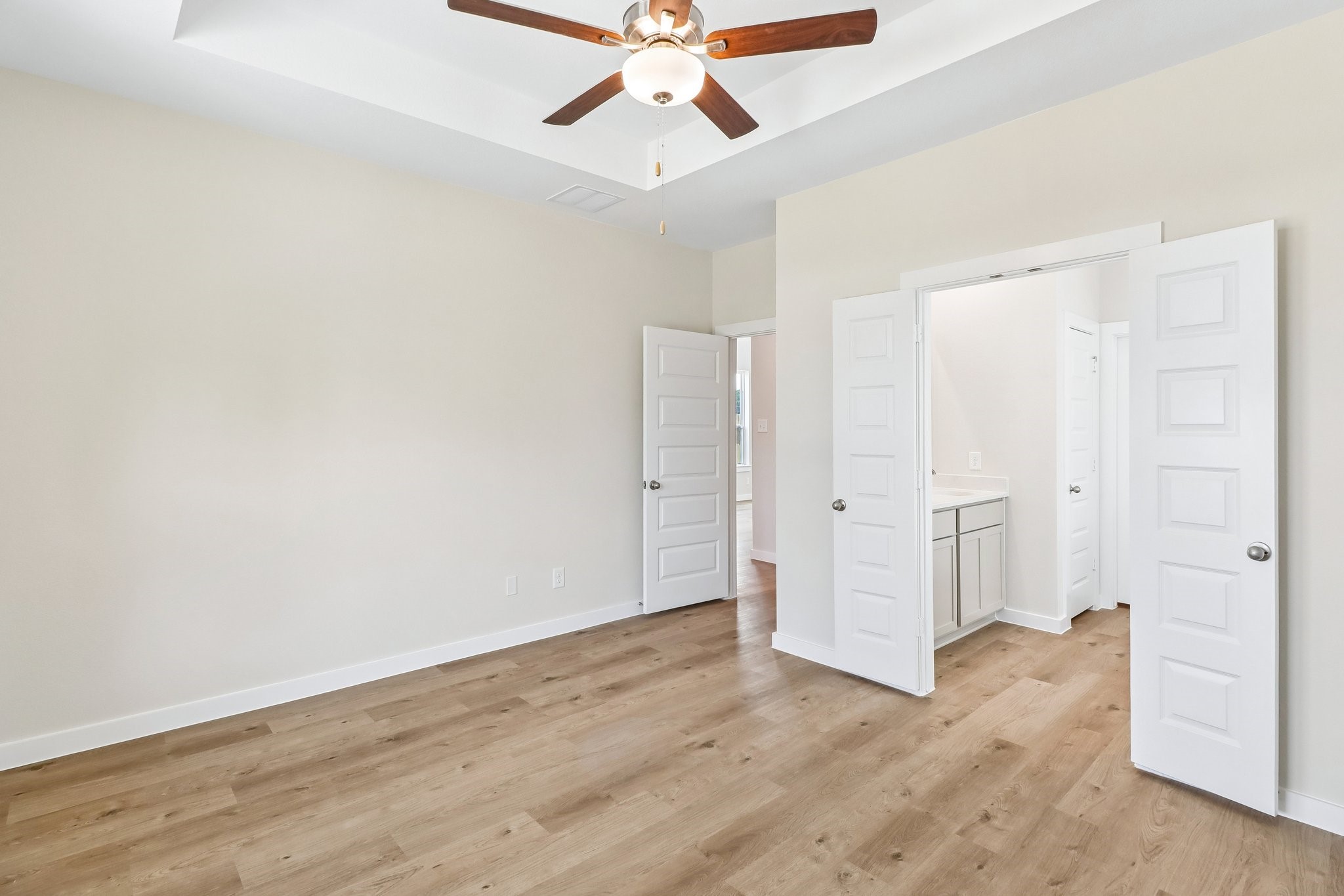 11924 Avian Avenue Property Photo 13