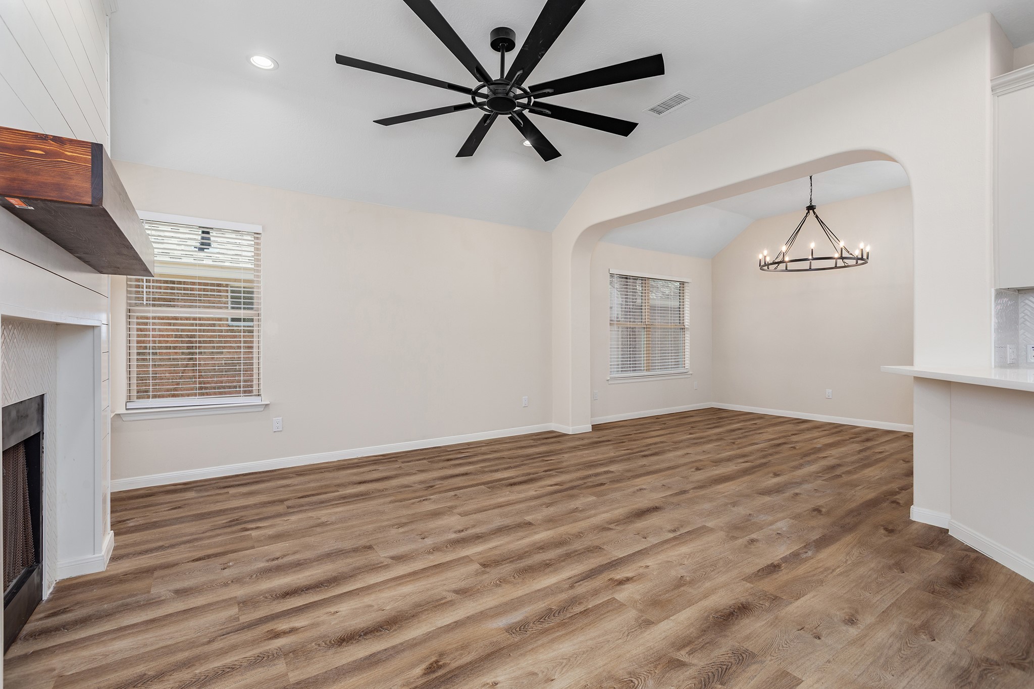 42 Camber Pine Place Property Photo 10