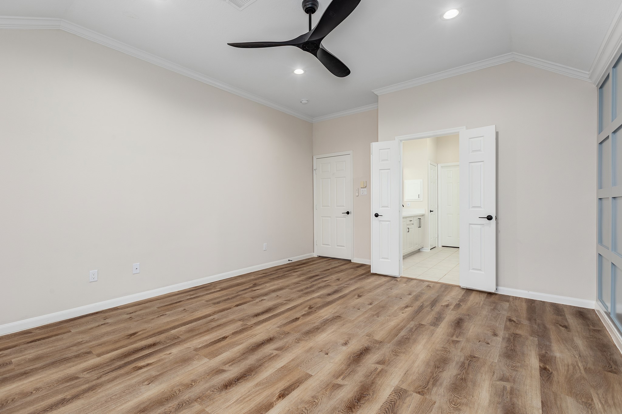 42 Camber Pine Place Property Photo 21