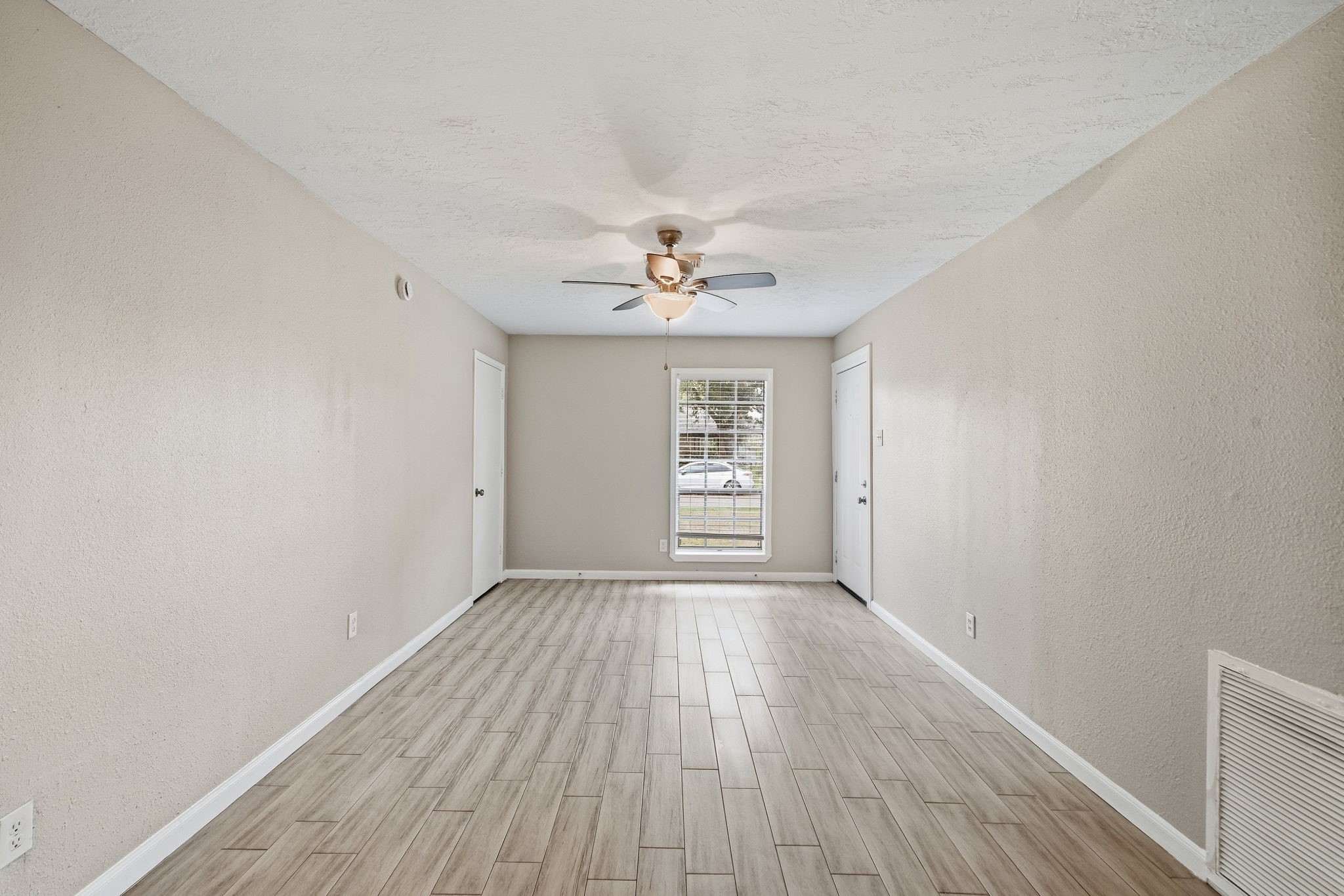 5809 Melanite Avenue Property Photo 7