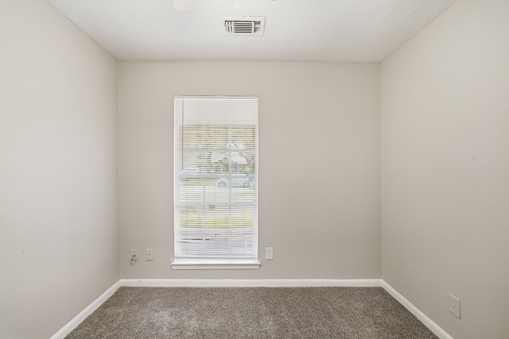 5809 Melanite Avenue Property Photo 16