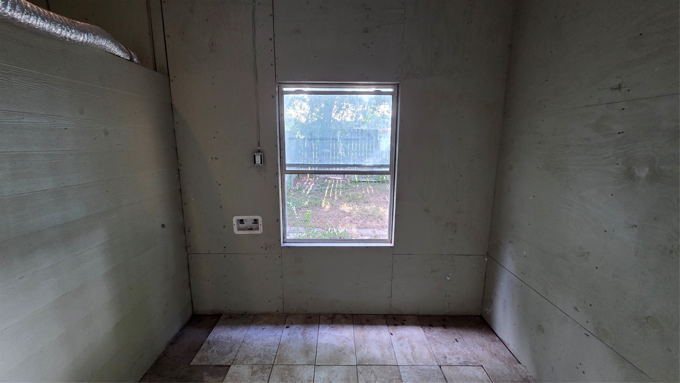 3412 Lausanne Avenue Property Photo 6