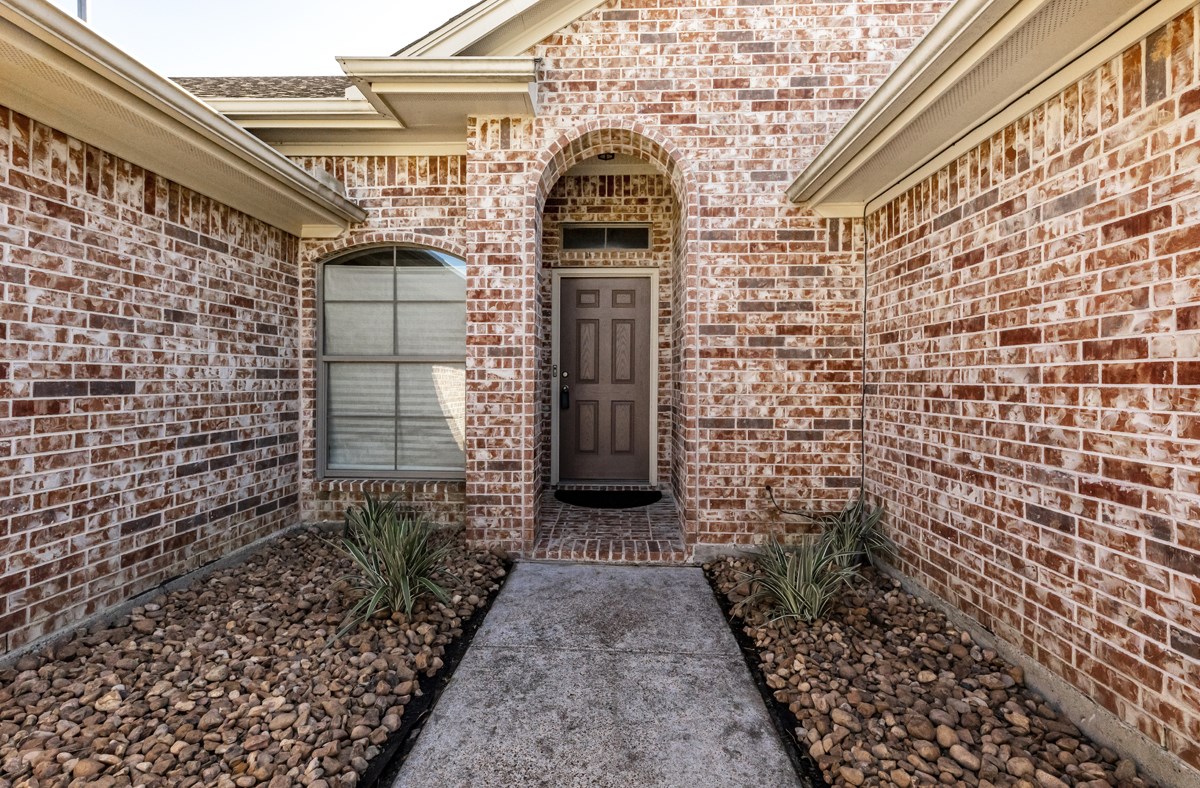 434 Harbor Oaks Drive Property Photo 2