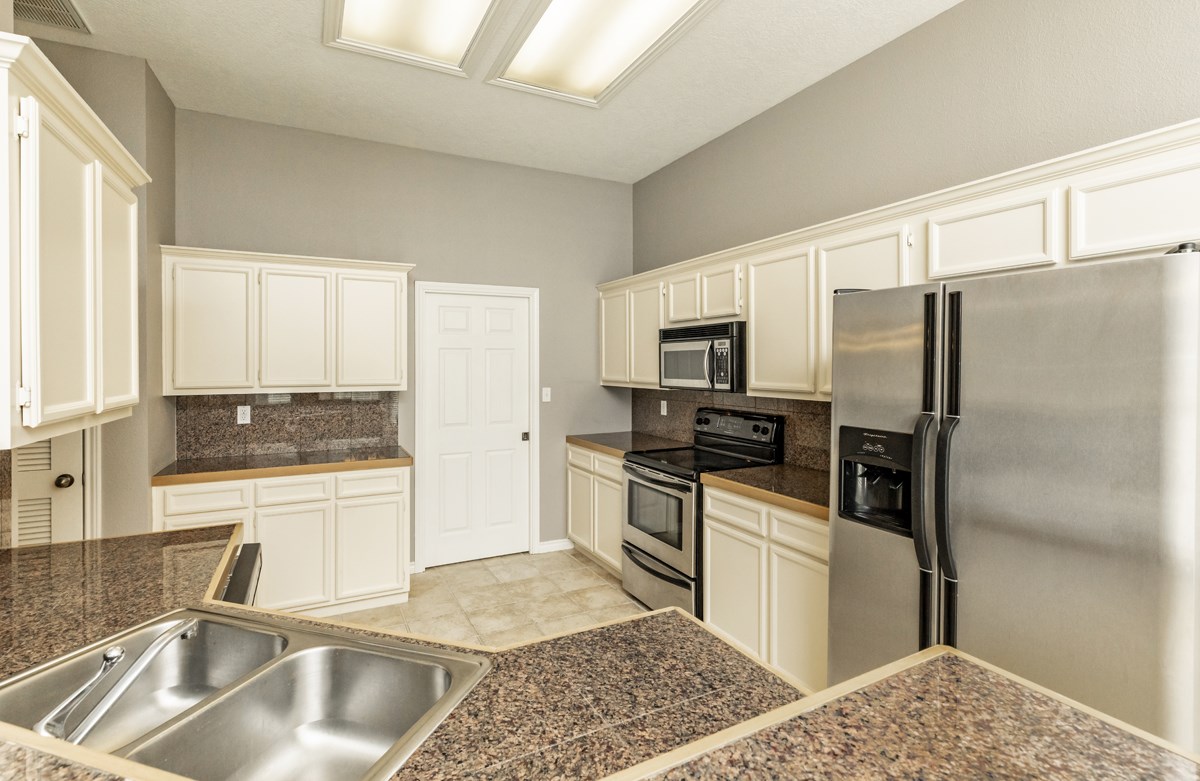434 Harbor Oaks Drive Property Photo 10