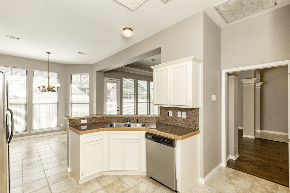 434 Harbor Oaks Drive Property Photo 11