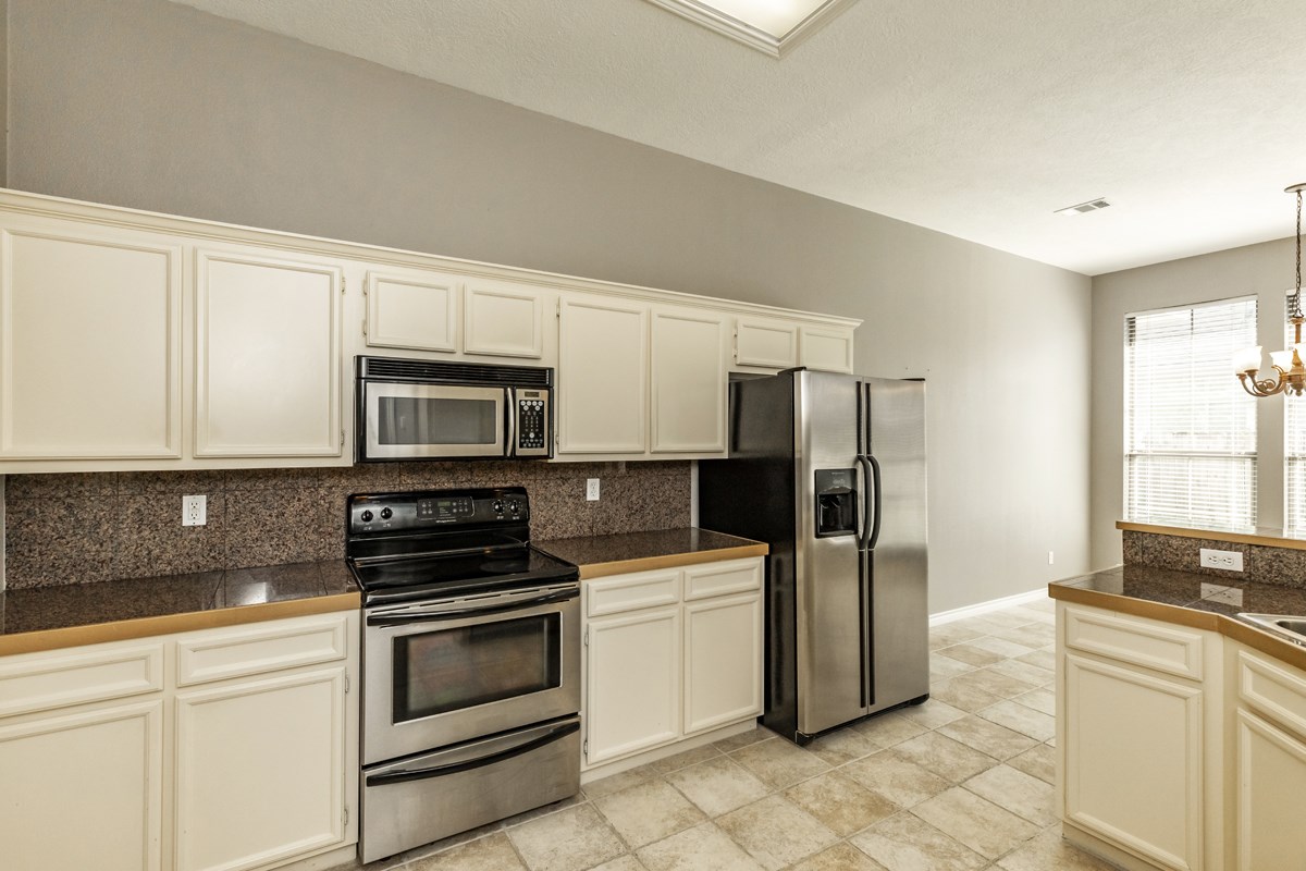 434 Harbor Oaks Drive Property Photo 12