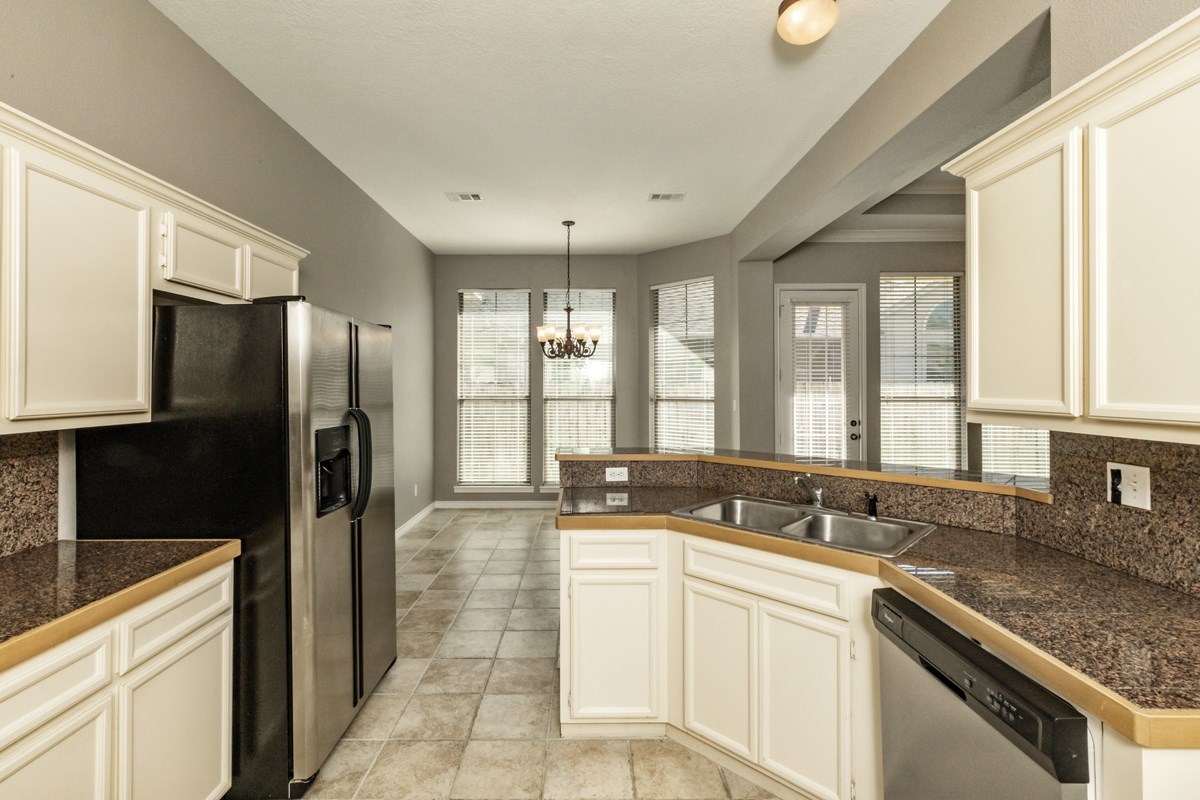 434 Harbor Oaks Drive Property Photo 13