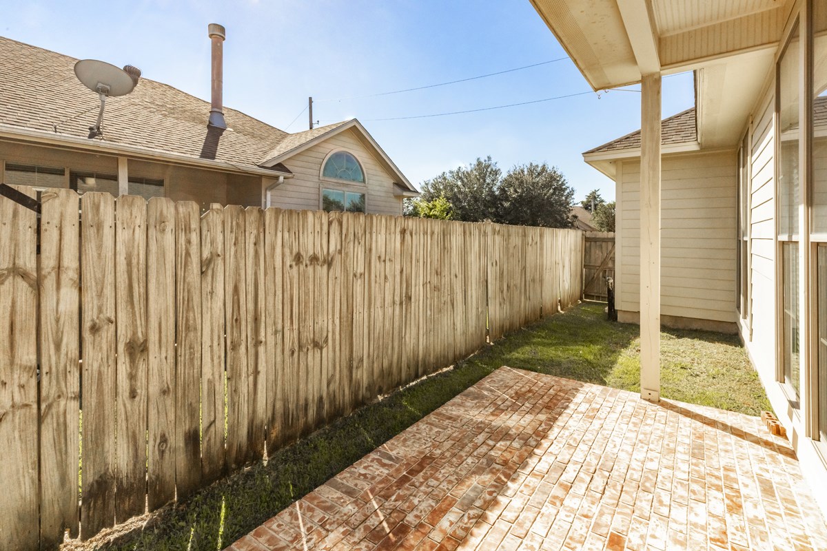 434 Harbor Oaks Drive Property Photo 23