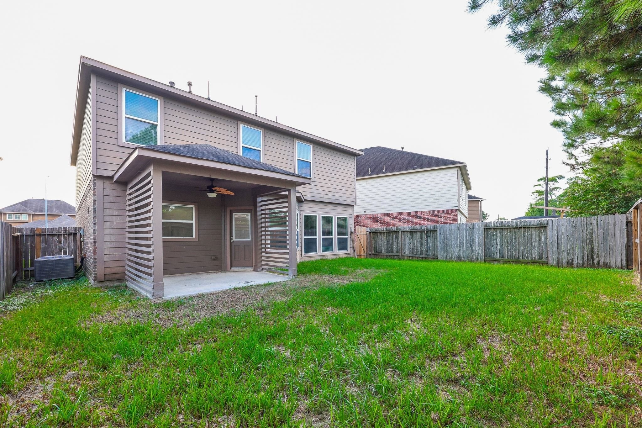 8115 Redbud Point Lane Property Photo 2