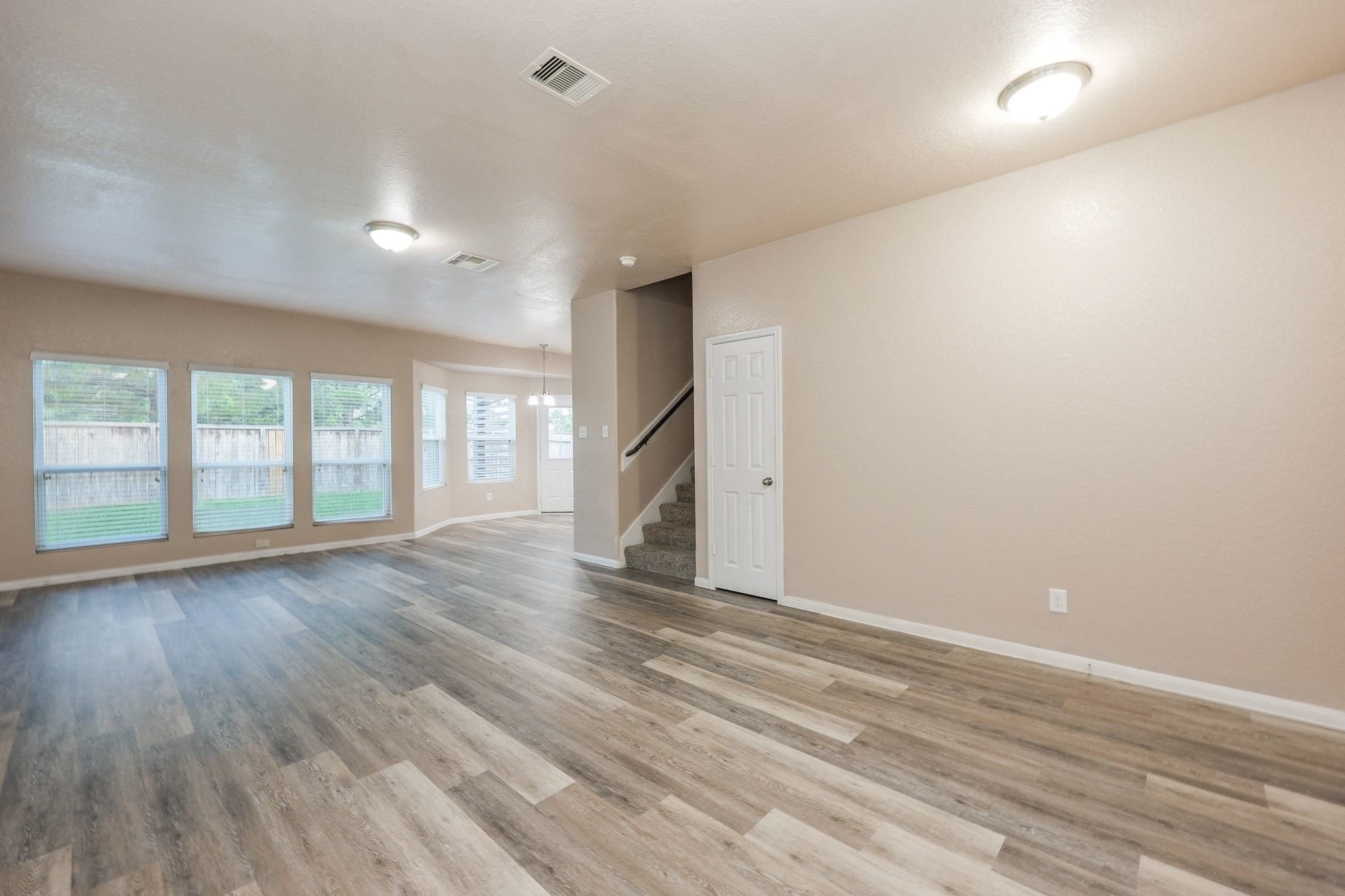 8115 Redbud Point Lane Property Photo 10