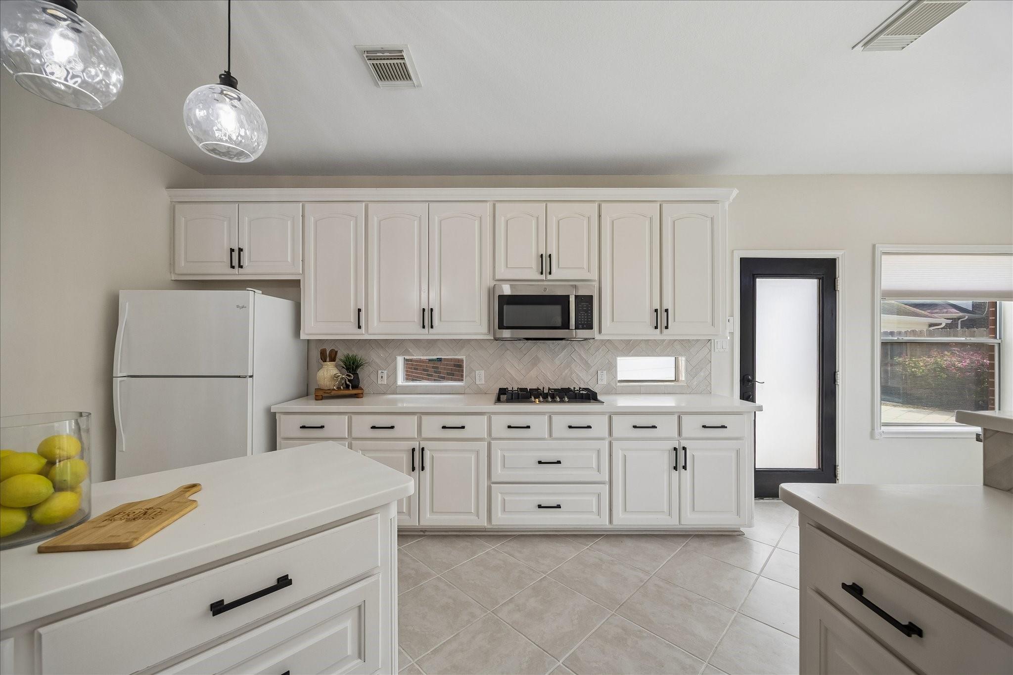 7503 Stone Arbor Drive Property Photo 12