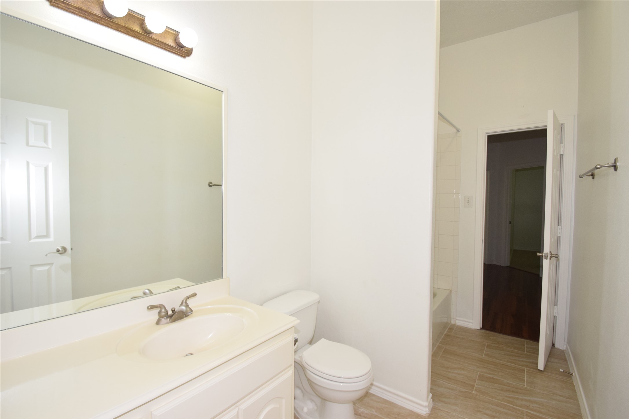 5726 Indigo Trails Drive Property Photo 20