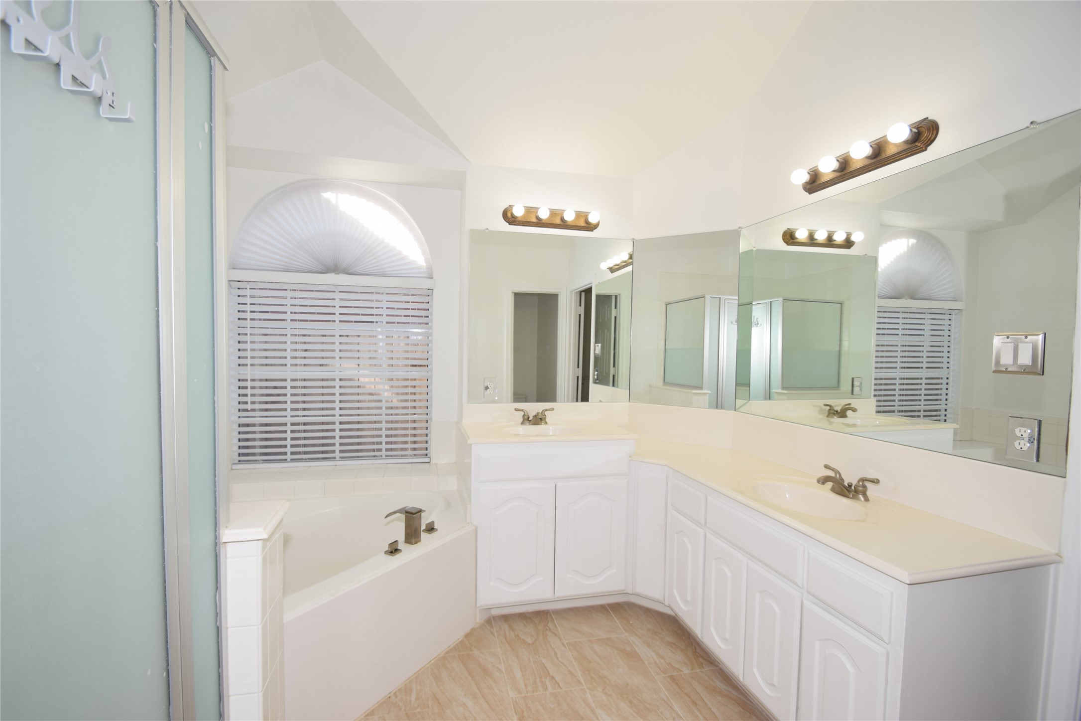 5726 Indigo Trails Drive Property Photo 27