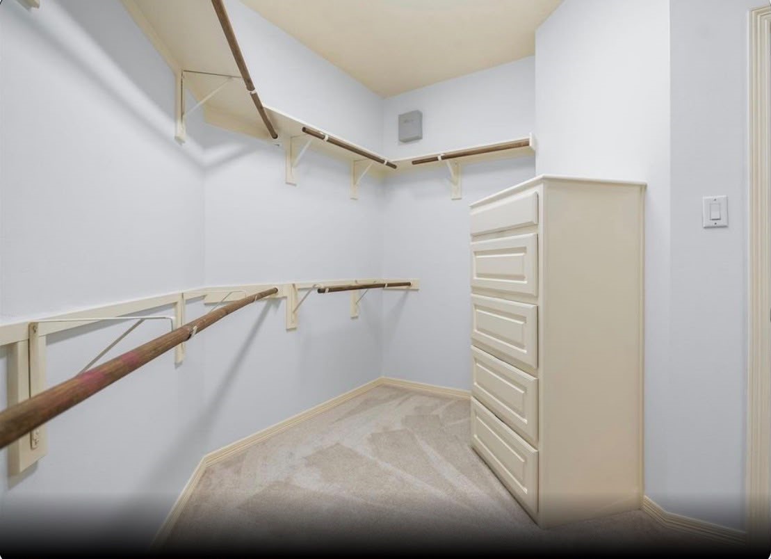 1518 Olive Park Property Photo 17