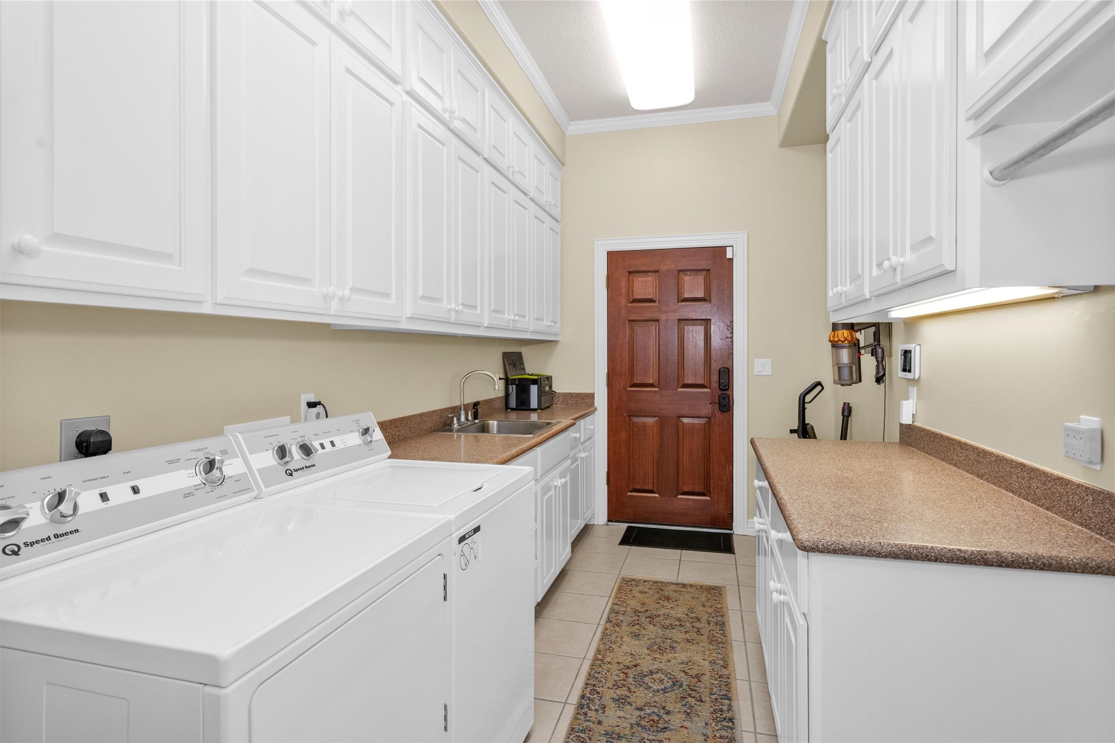1502 Wimbledon Drive Property Photo 37