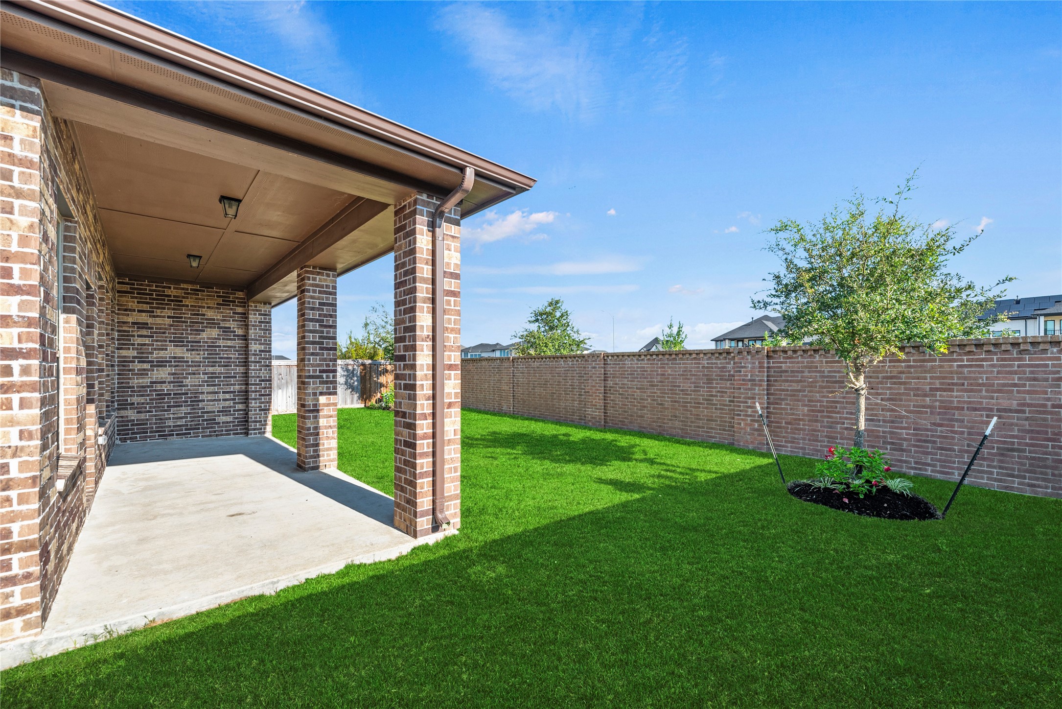 19914 Valentina Pointe Drive Property Photo 6