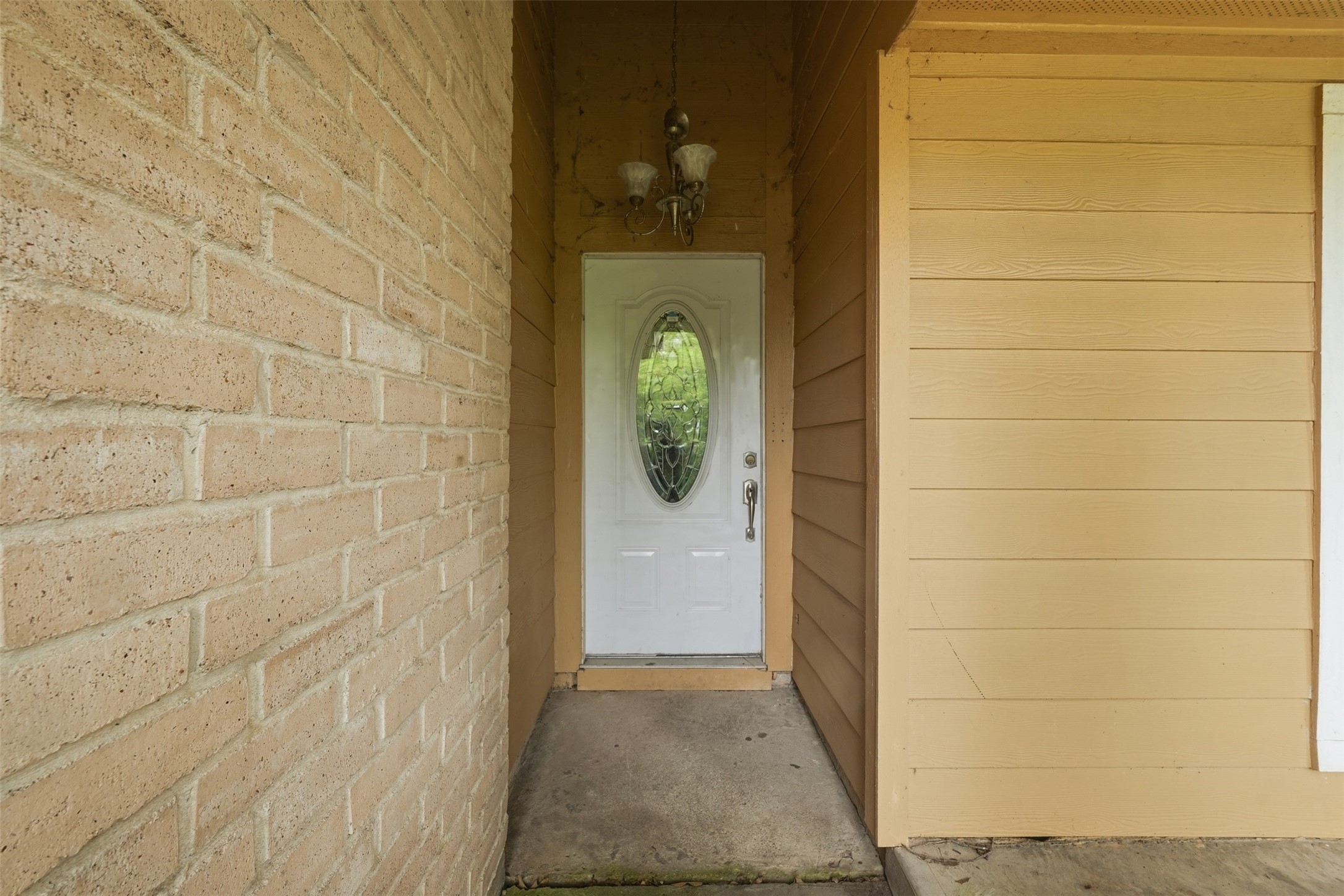 13811 Flagstone Drive Property Photo 3