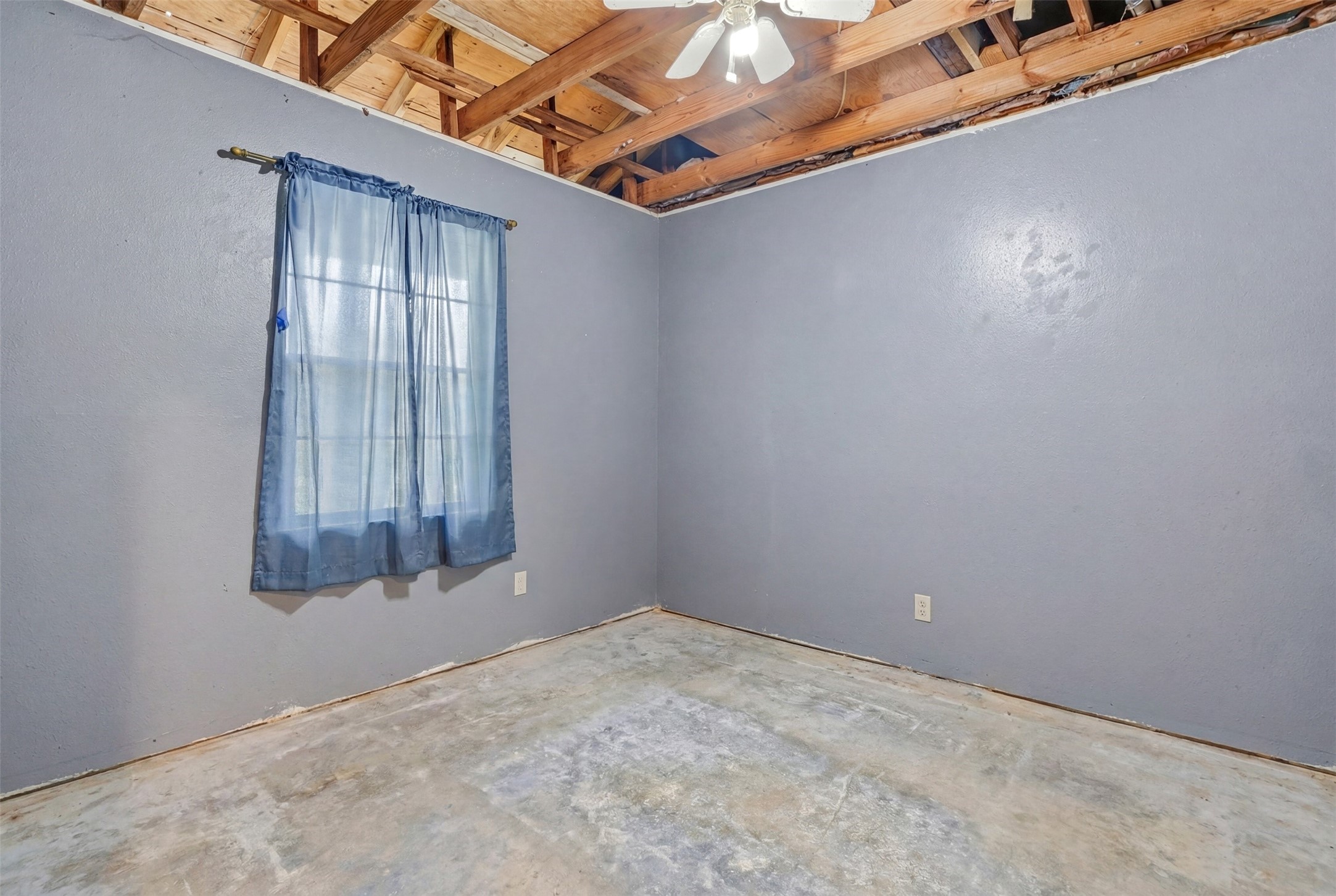 13811 Flagstone Drive Property Photo 18