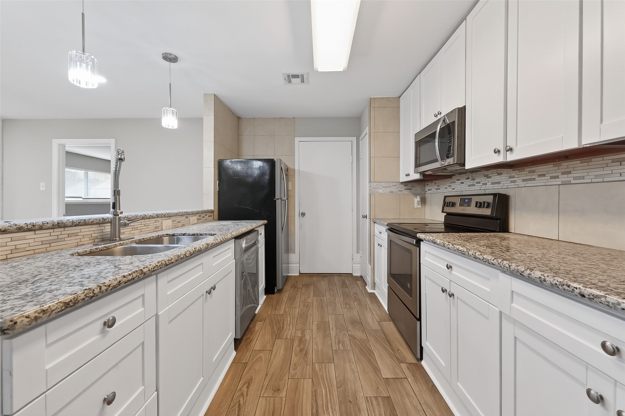 11107 Cedarview Lane Property Photo 15
