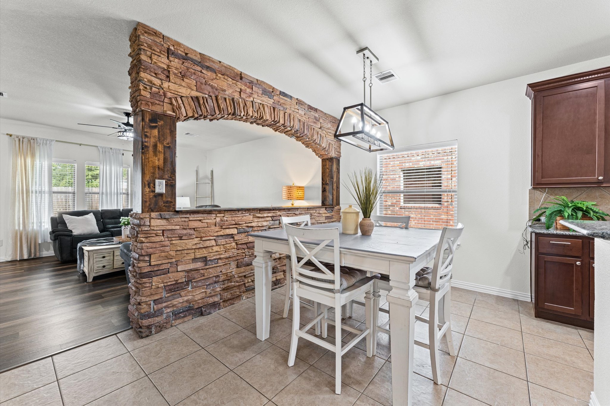 24431 Redrock Falls Property Photo 6