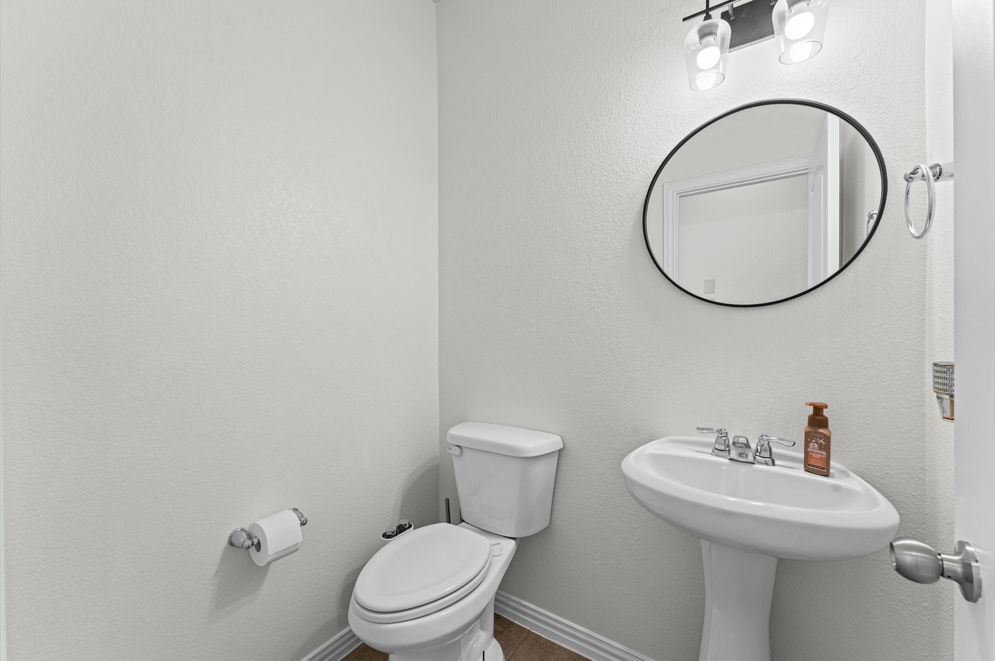 24431 Redrock Falls Property Photo 13