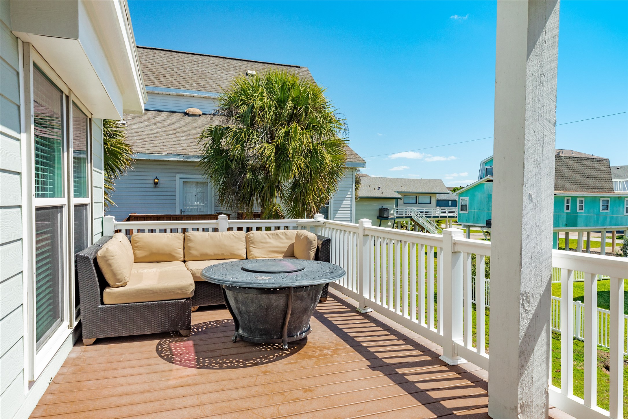 13827 Pirates Beach Boulevard Property Photo 14