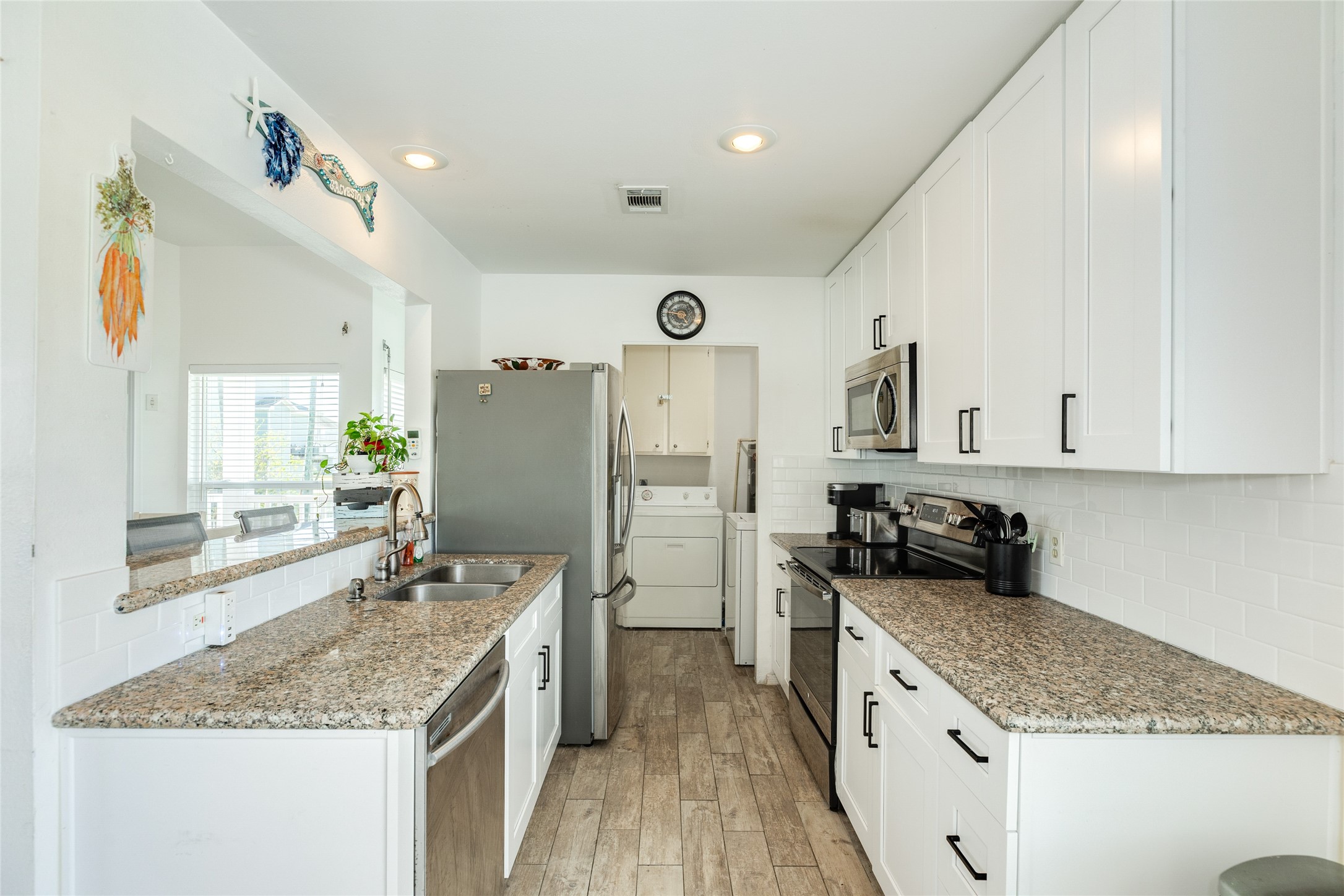 13827 Pirates Beach Boulevard Property Photo 25