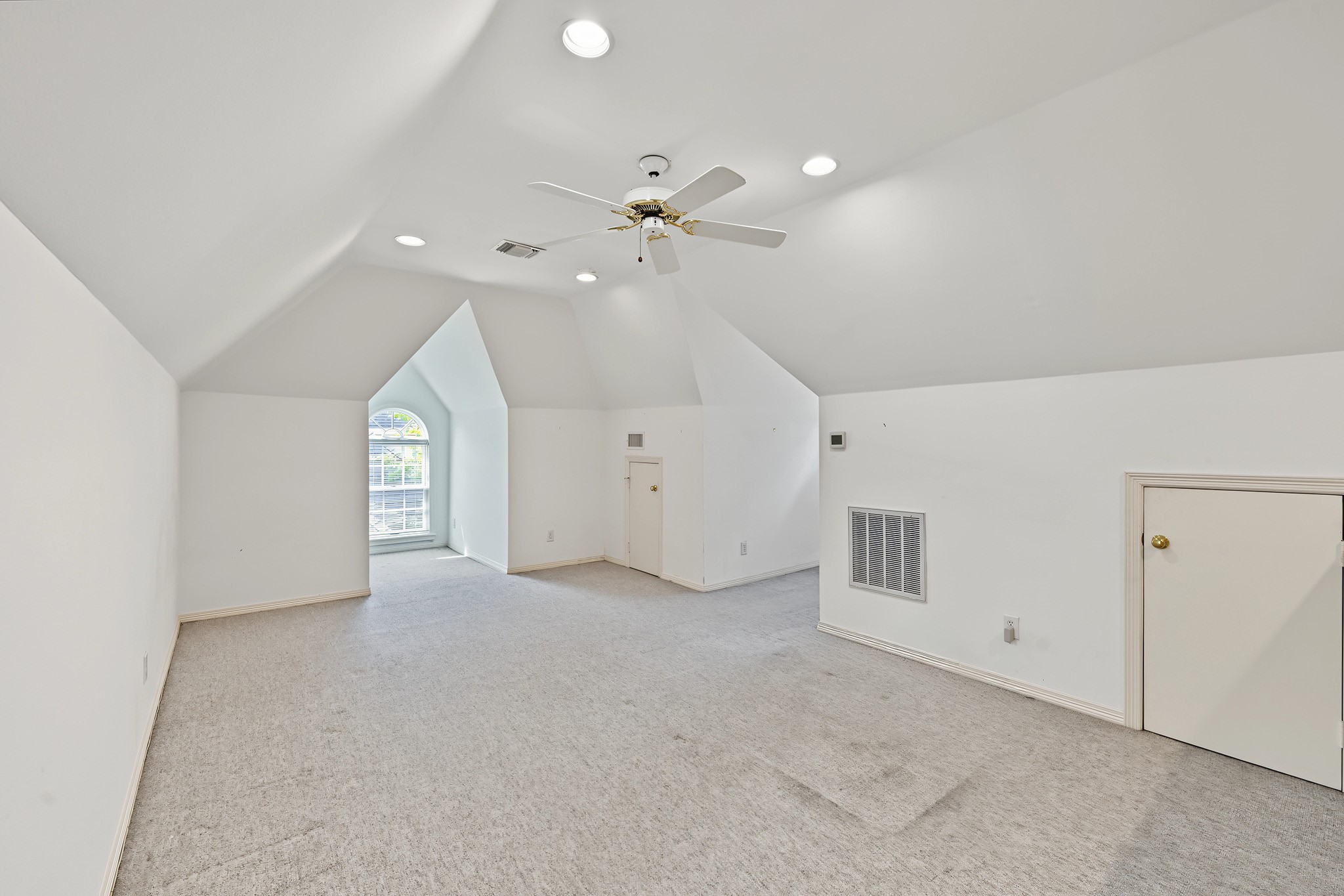 1924 South Boulevard C Property Photo 25
