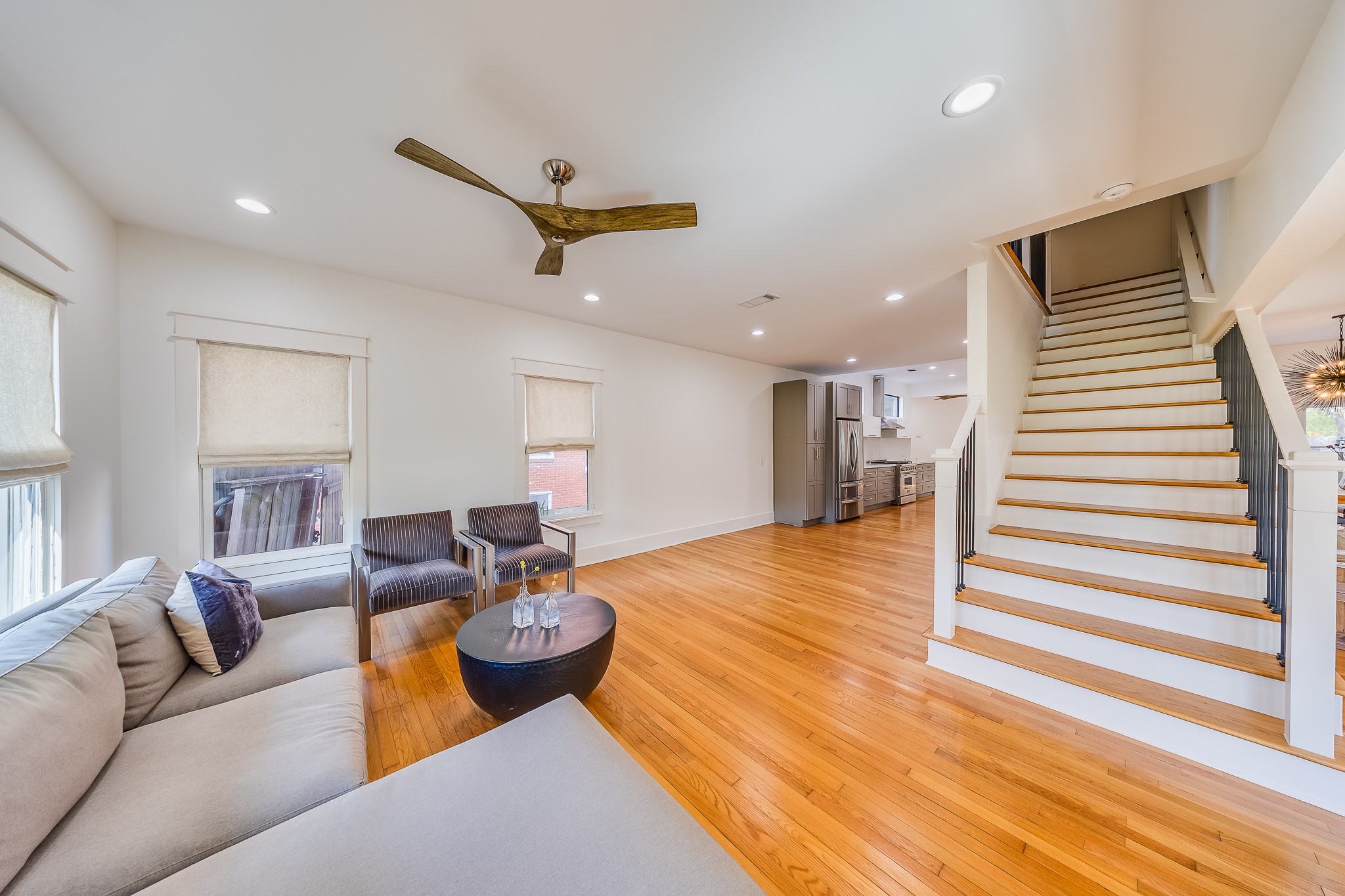 1900 Hawthorne Street Property Photo 6