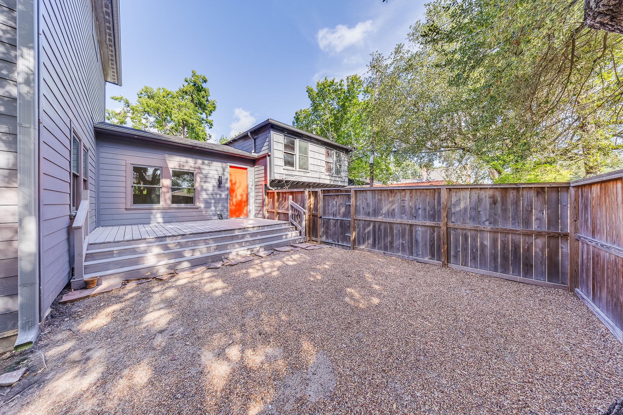 1900 Hawthorne Street Property Photo 27