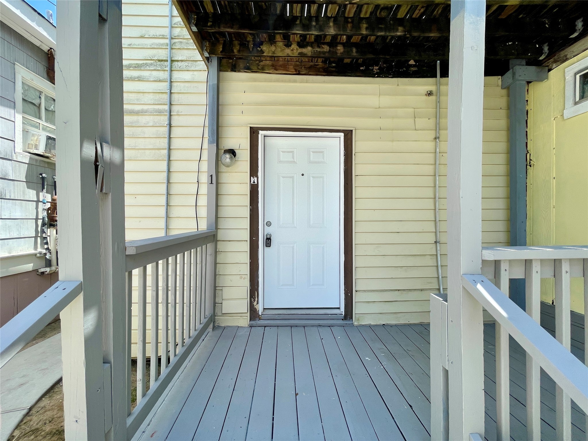 1814 Avenue M 1/2 1 Property Photo 2