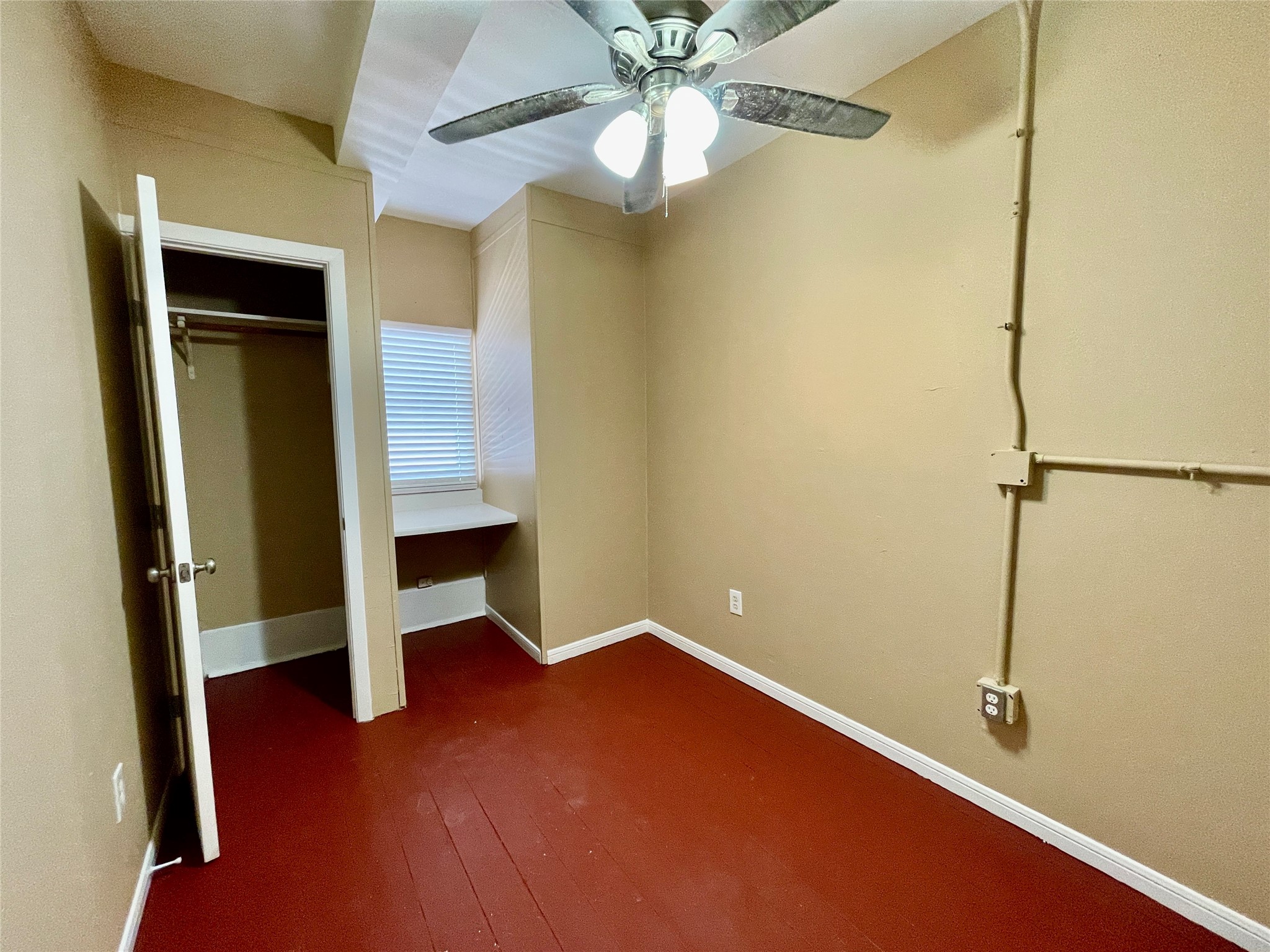 1814 Avenue M 1/2 1 Property Photo 8