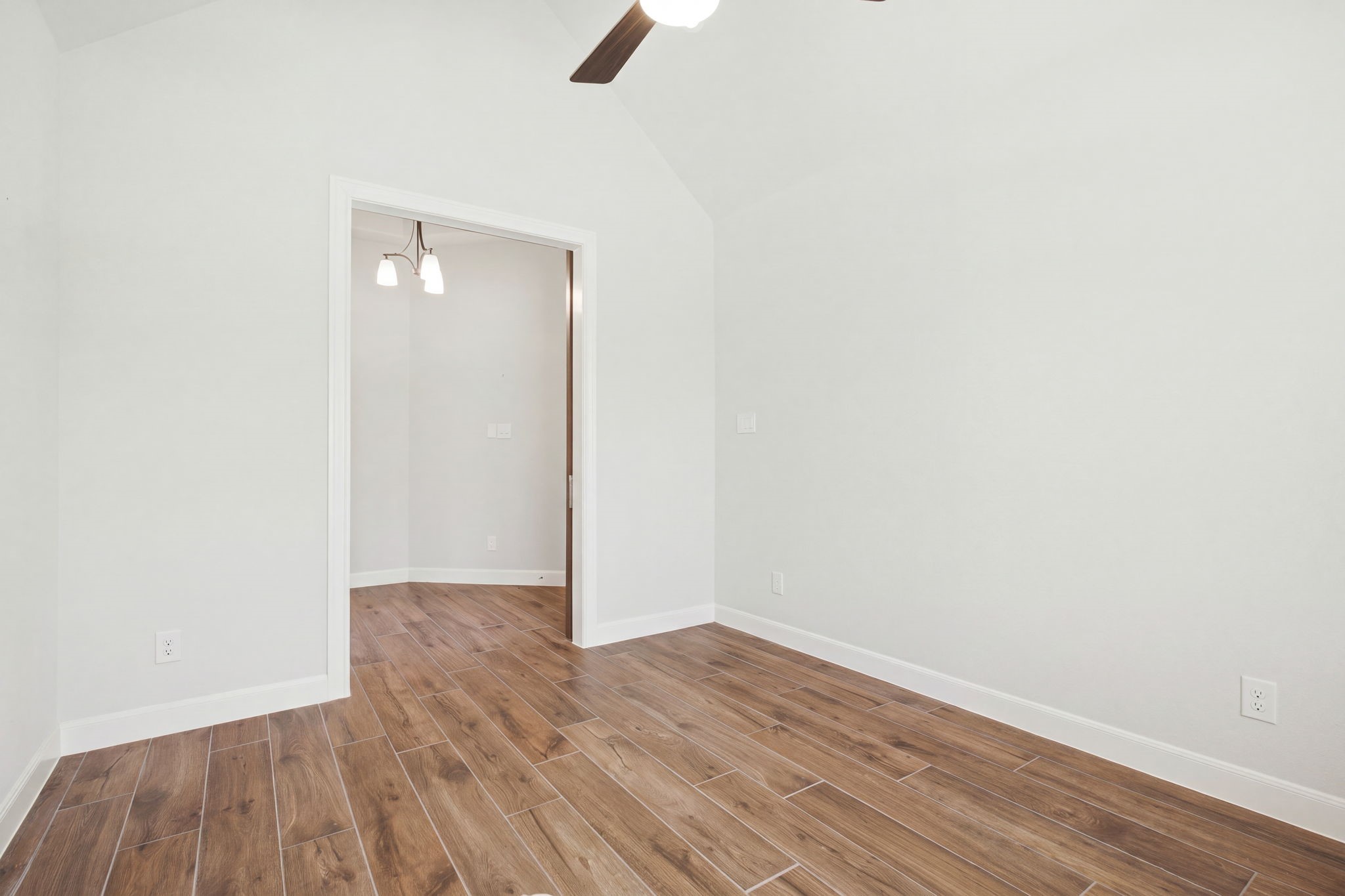 5638 Fountain Villas Way Property Photo 8