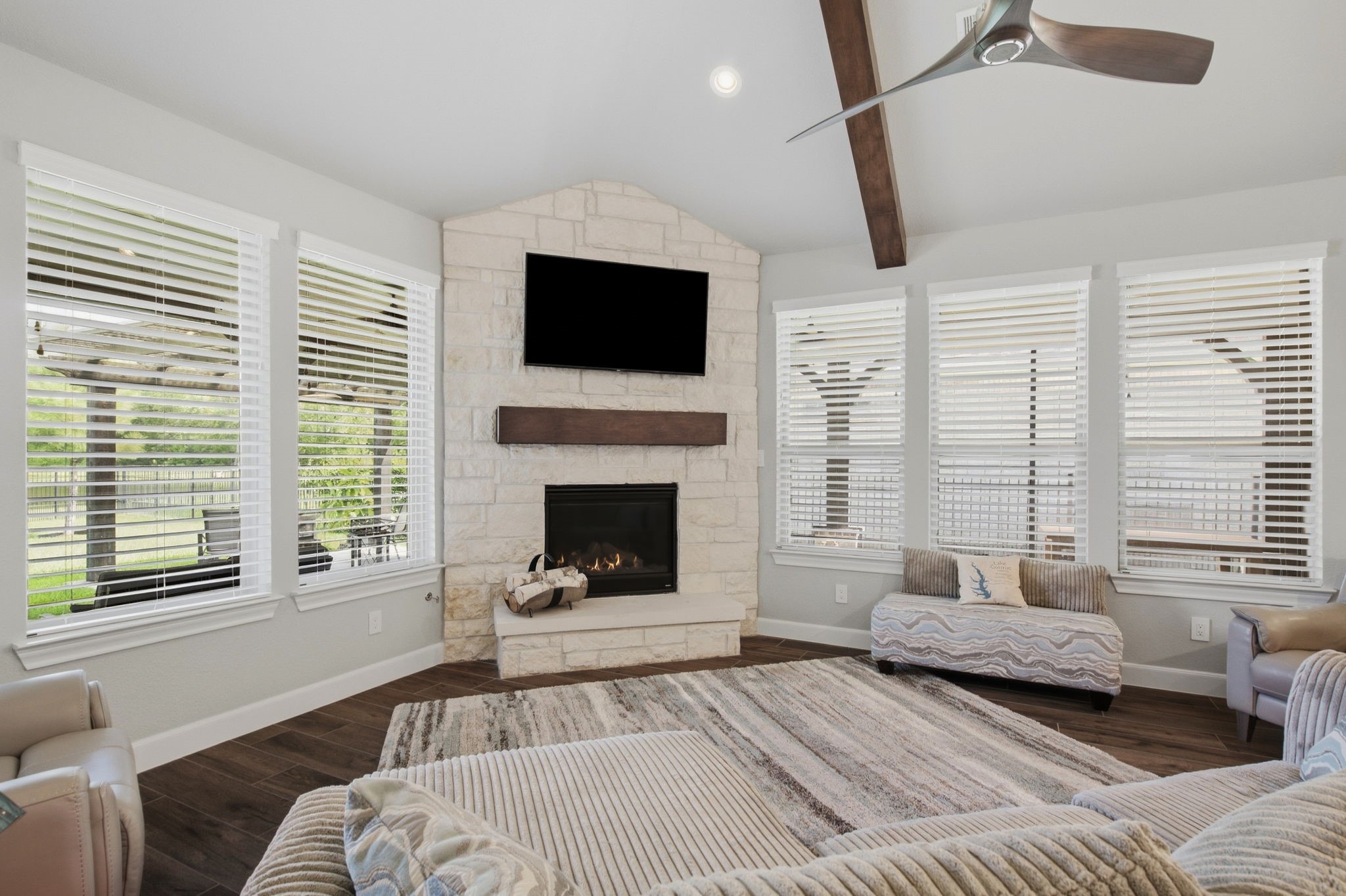 5638 Fountain Villas Way Property Photo 11
