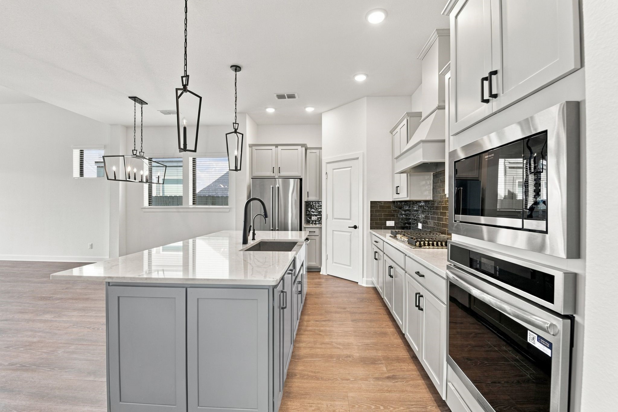 5510 Orangery Lane Property Photo 4