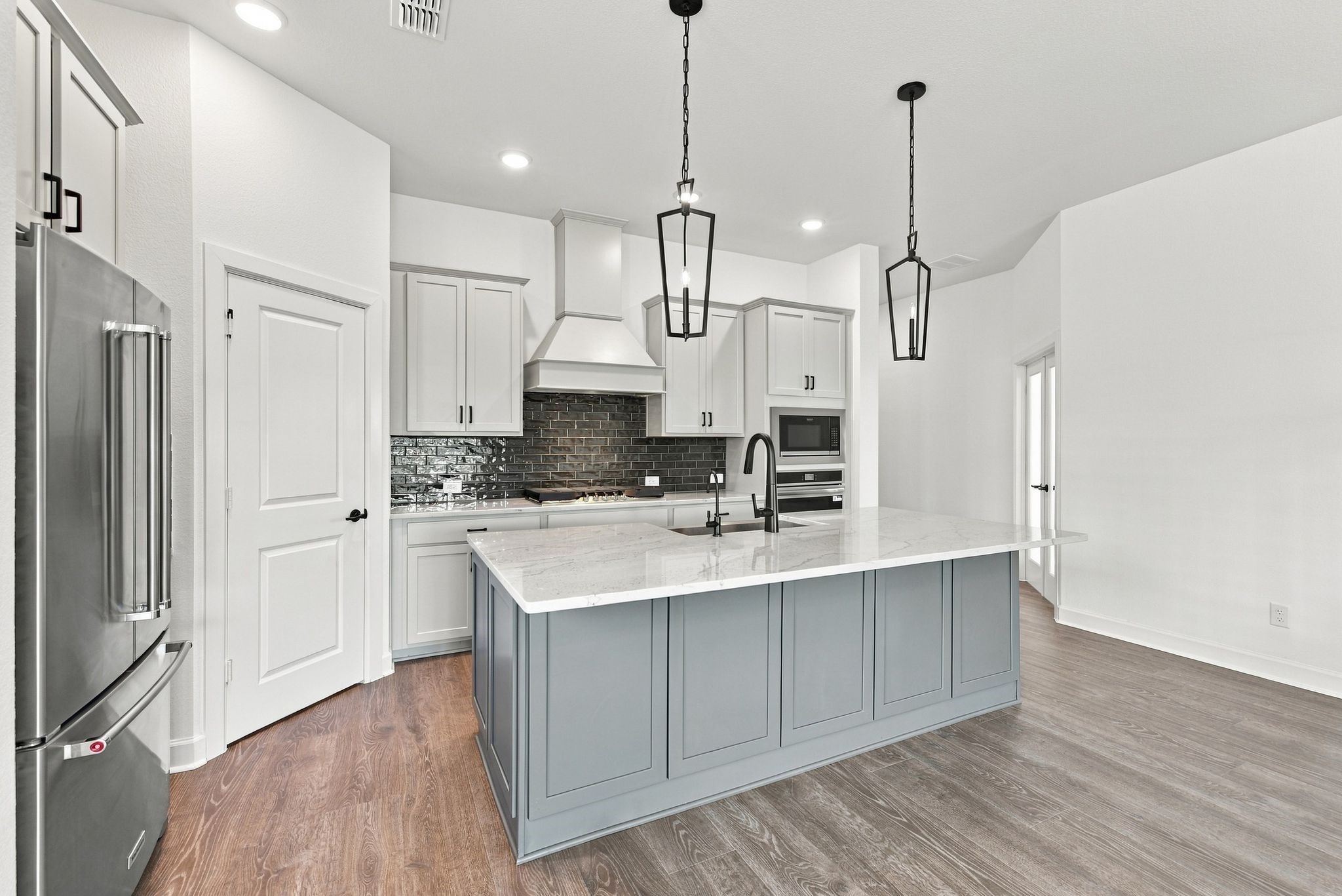 5510 Orangery Lane Property Photo 6