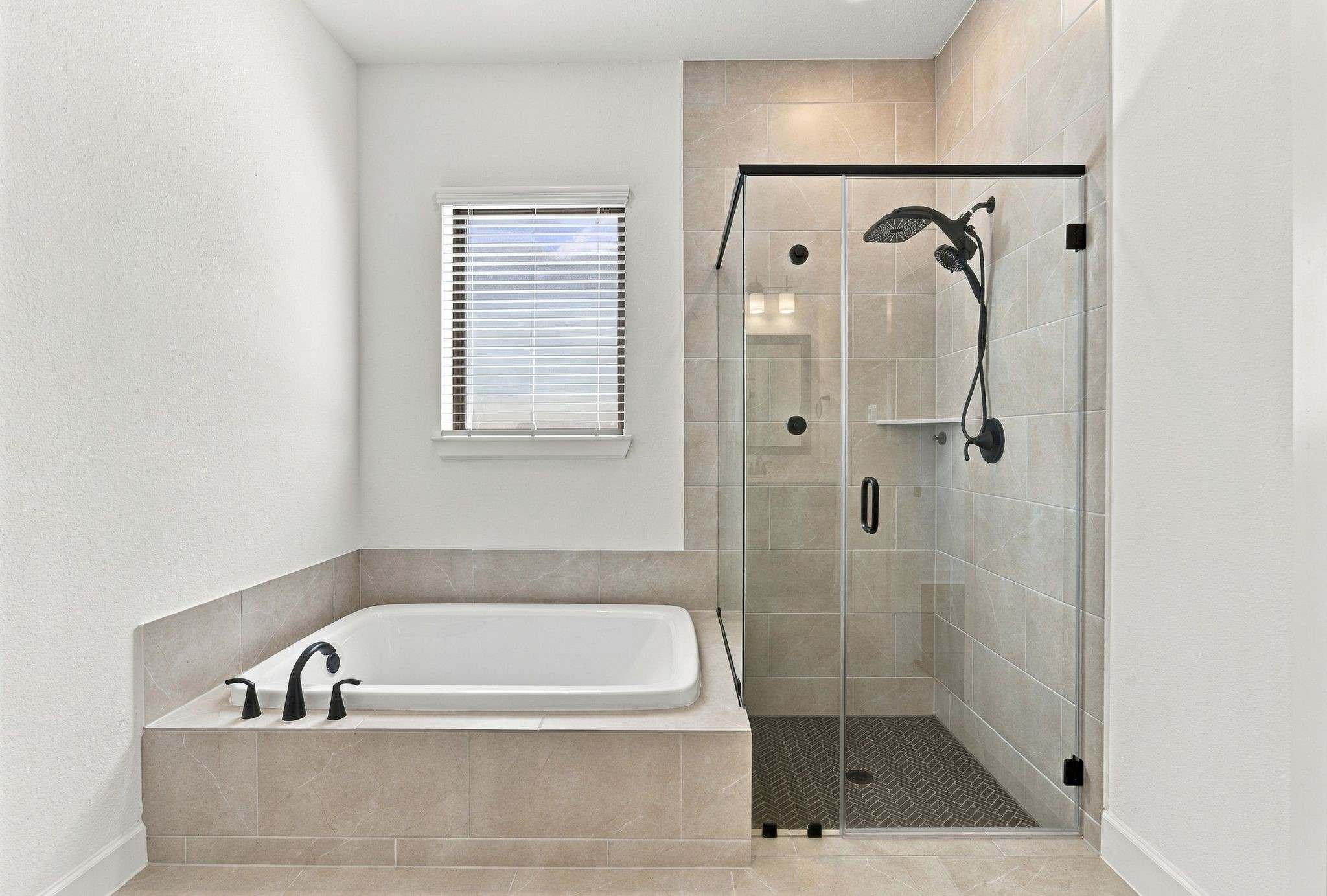 5510 Orangery Lane Property Photo 15