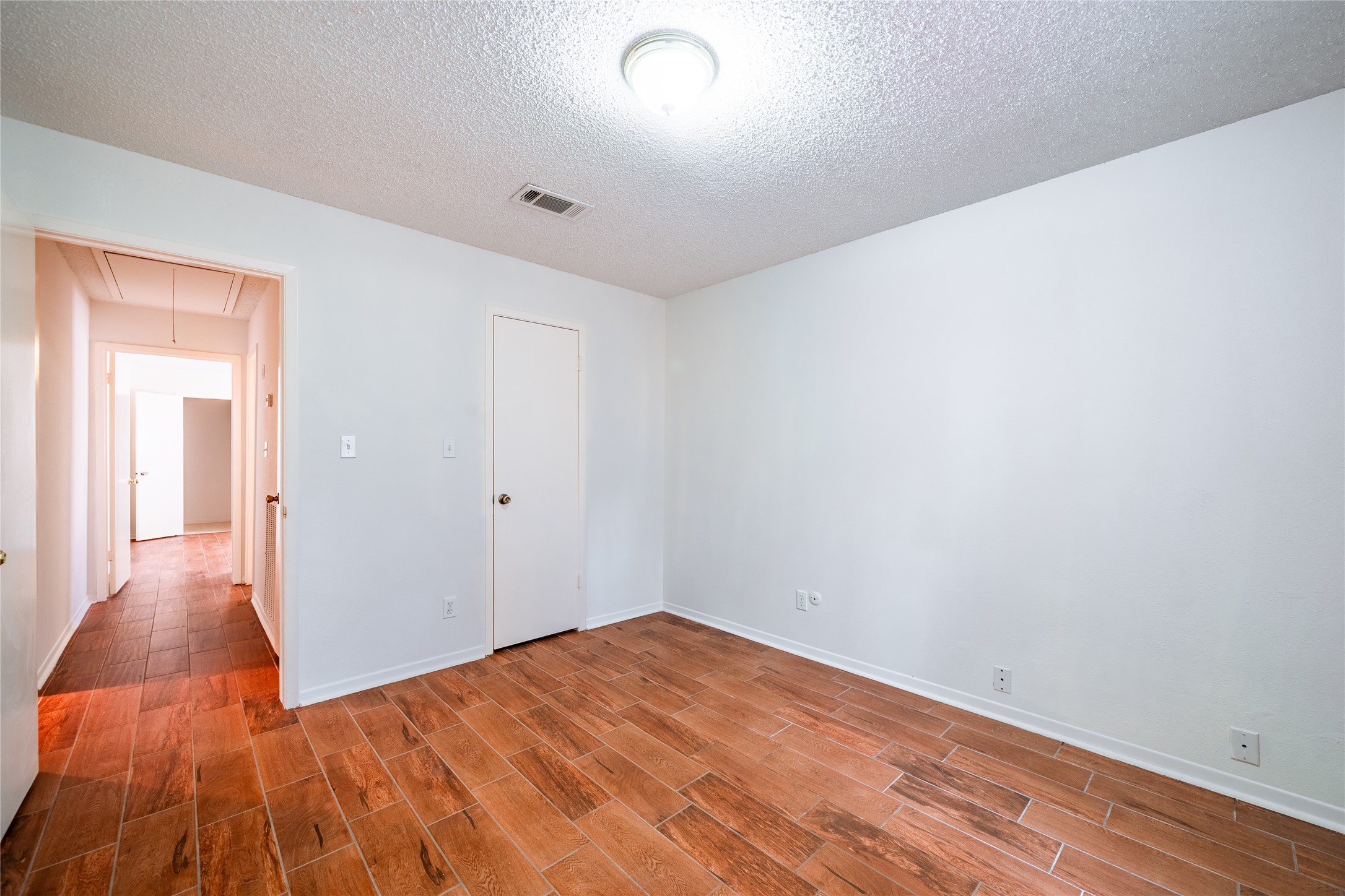 6122 Havendale Drive Property Photo 21