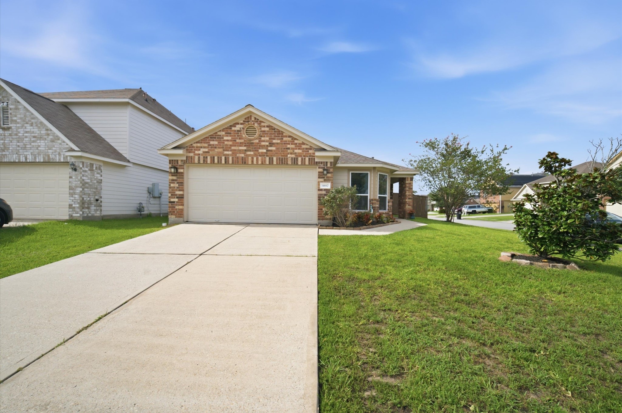 9897 Expedition Trail Property Photo 4
