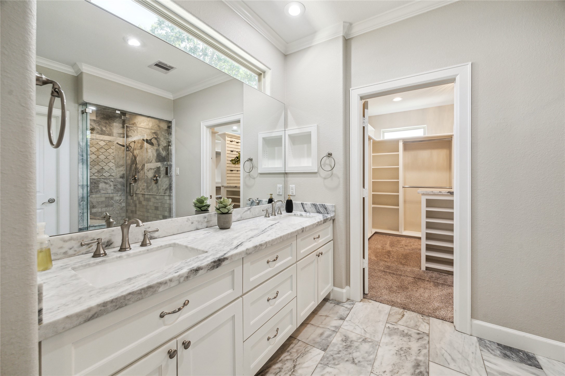 5217 W 43rd Street Property Photo 18