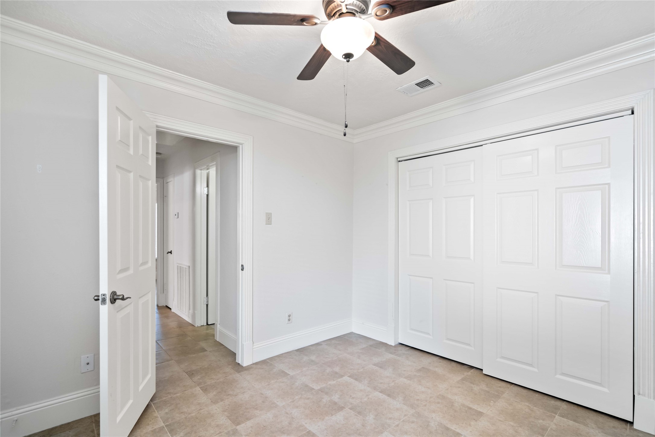 16054 Hidden Acres Drive Property Photo 17