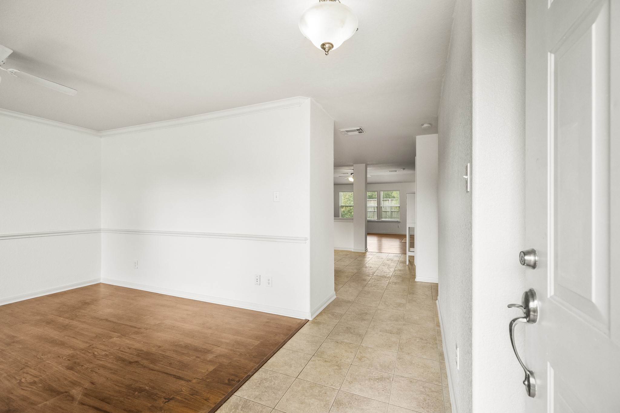 3211 Falcon Trail Drive Property Photo 5