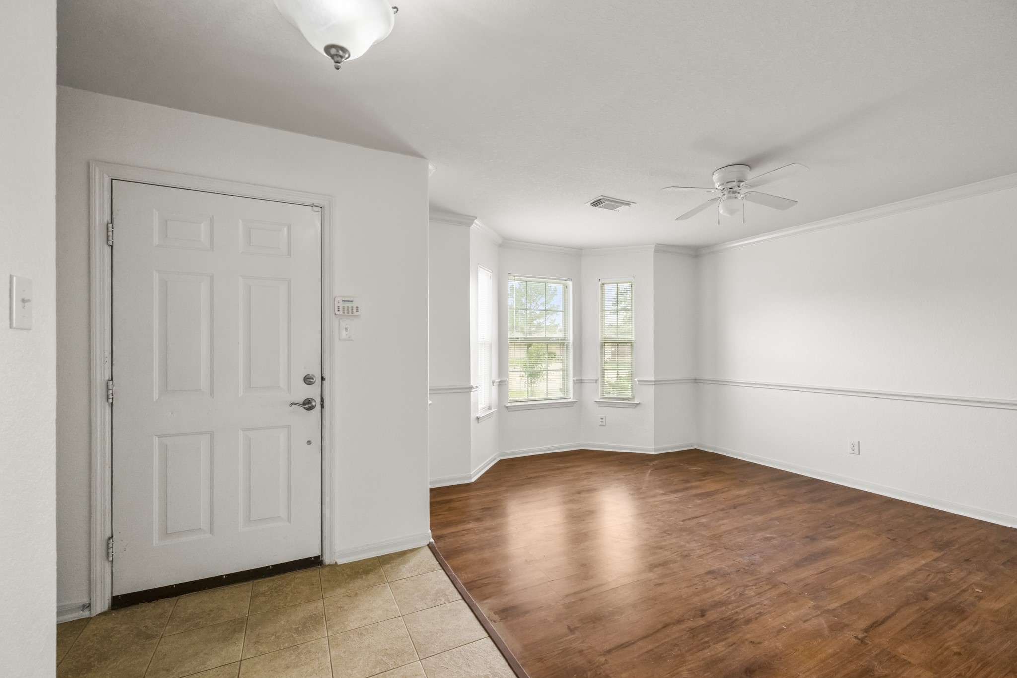 3211 Falcon Trail Drive Property Photo 7