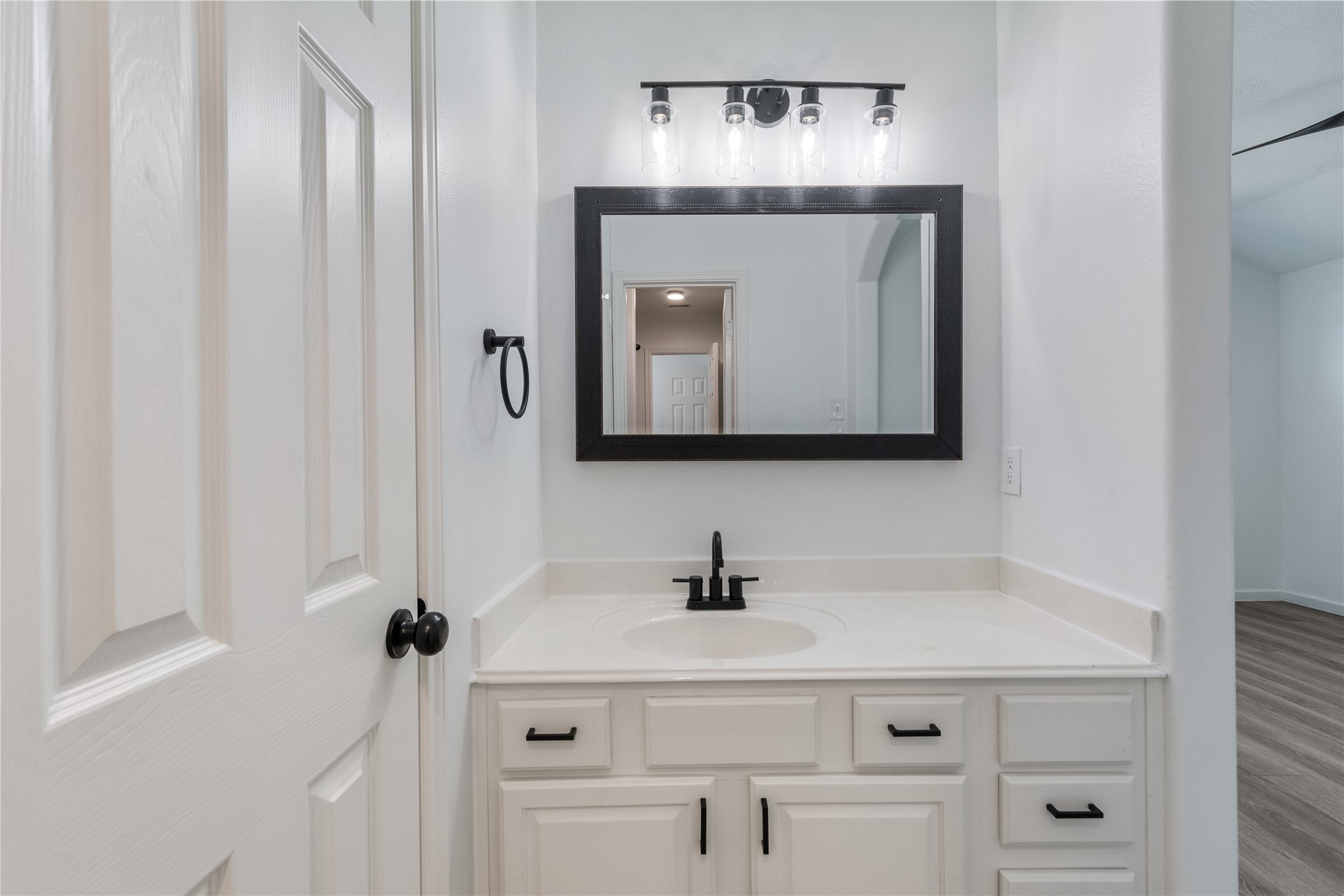 2214 Sterling Oaks Drive Property Photo 27