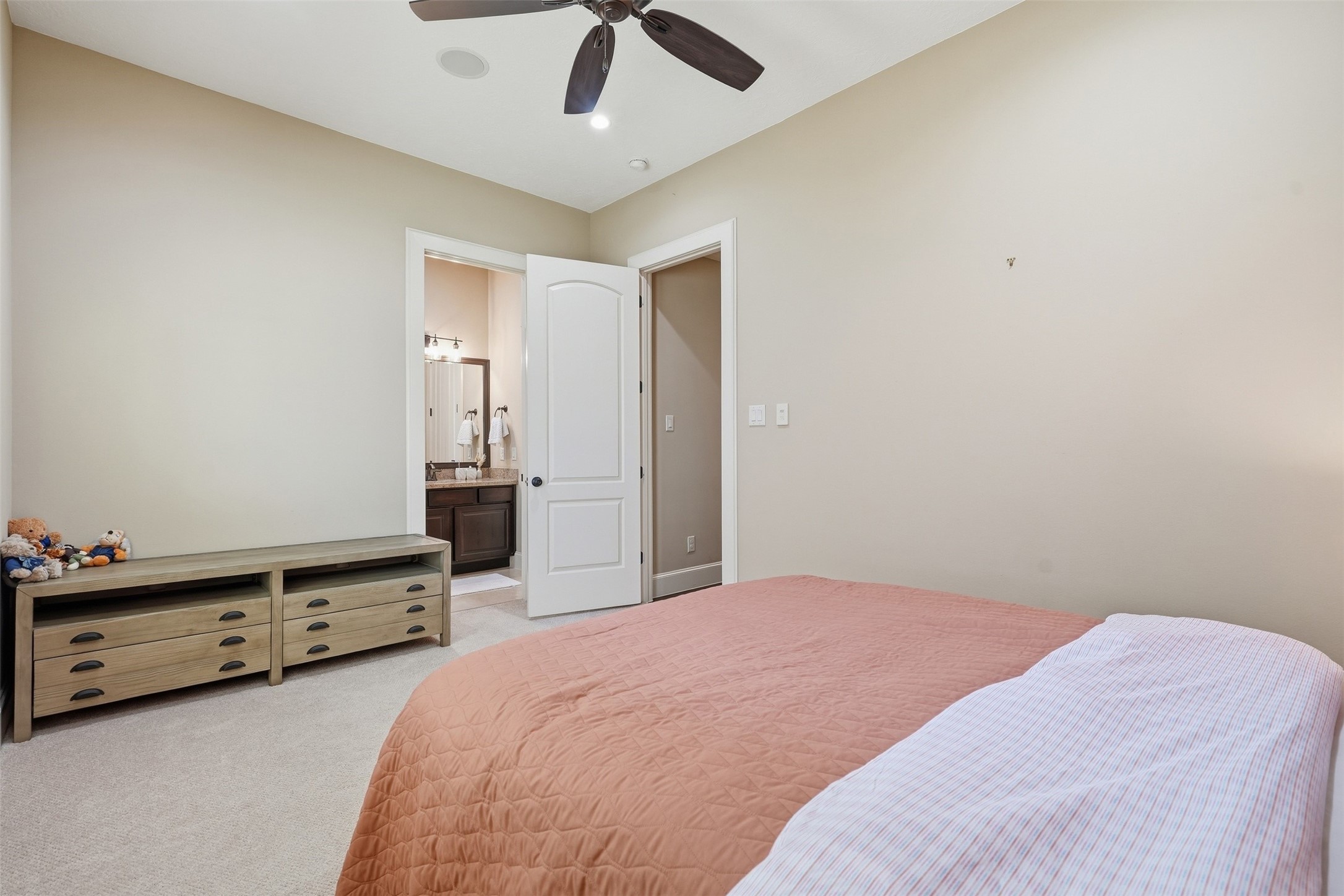 4323 Rose Street Property Photo 24