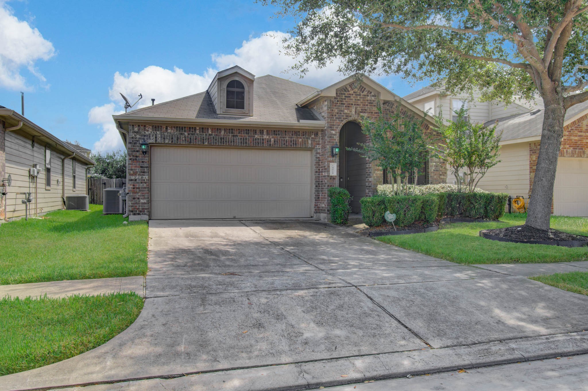 14019 Long Meadow Drive Property Photo 2