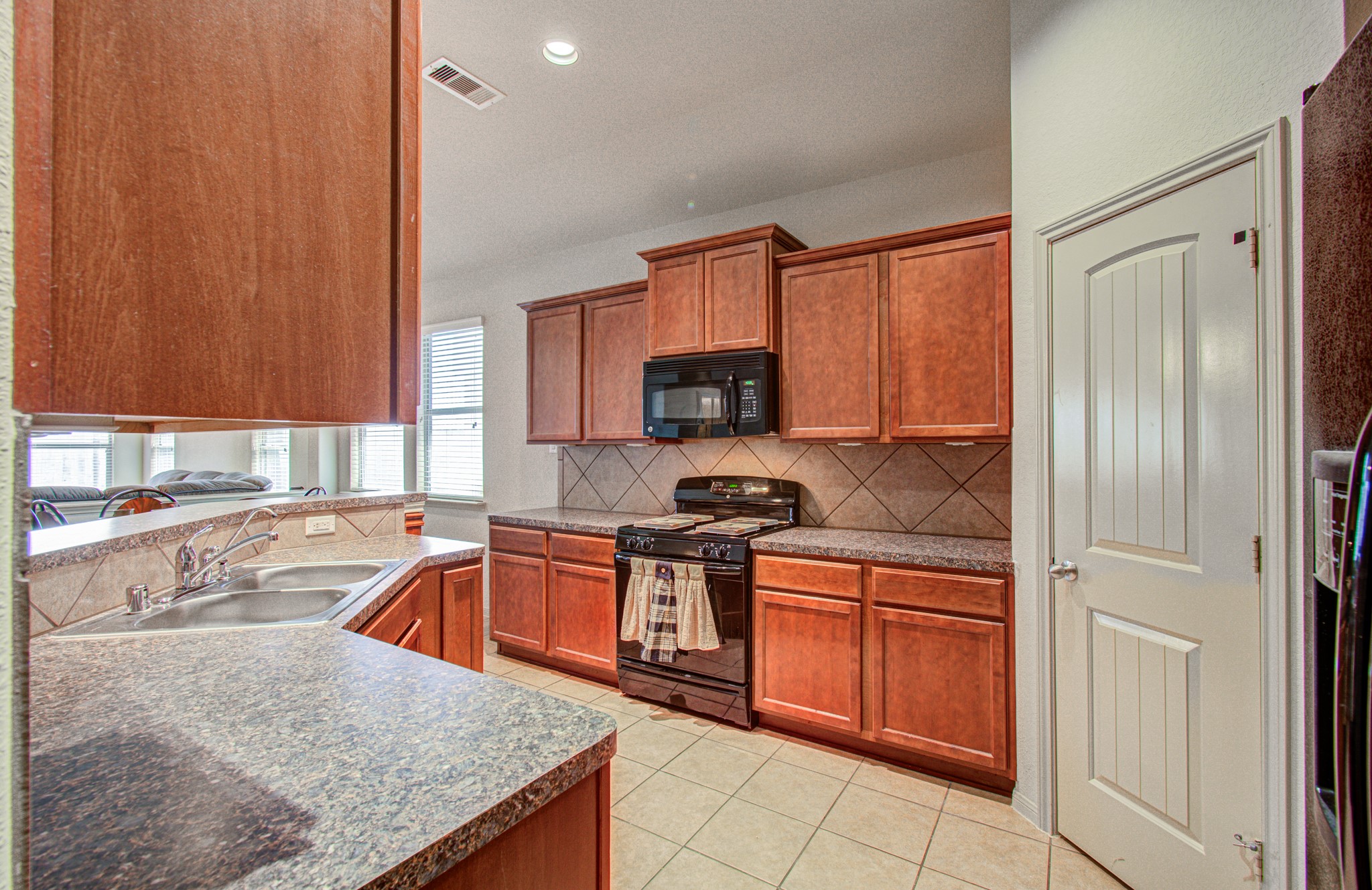 14019 Long Meadow Drive Property Photo 7