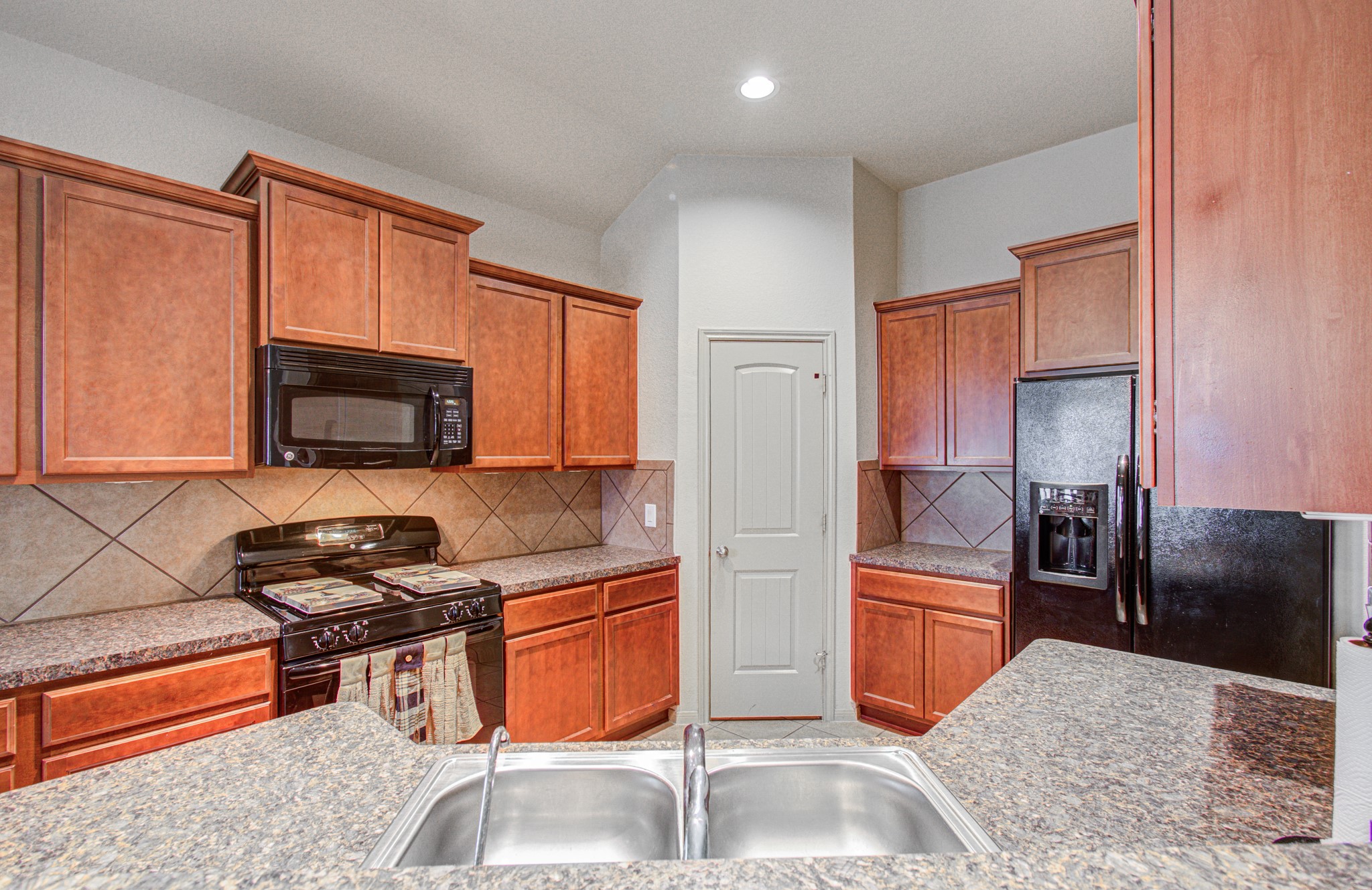 14019 Long Meadow Drive Property Photo 9